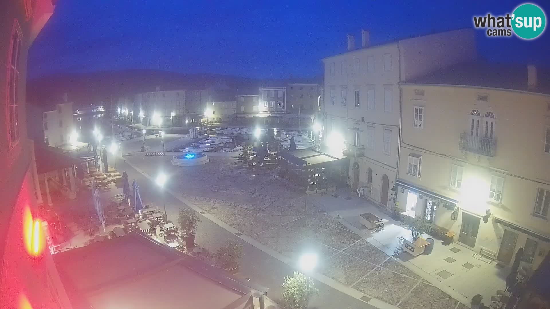 LIVE cam Cres Stadt – Hauptplatz und “mandrač” – Cres Insel – Kroatien