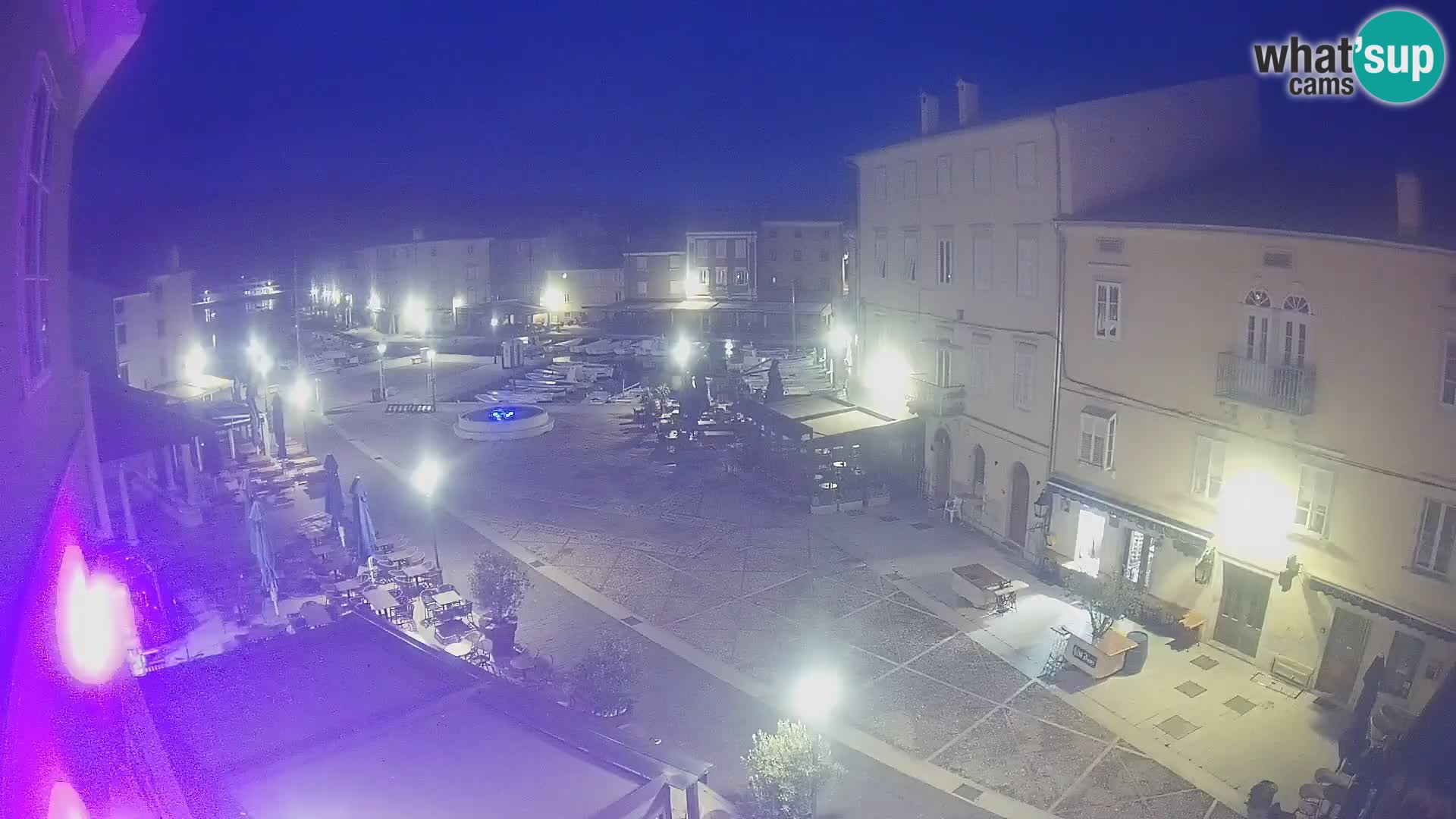 LIVE cam Cres Stadt – Hauptplatz und “mandrač” – Cres Insel – Kroatien