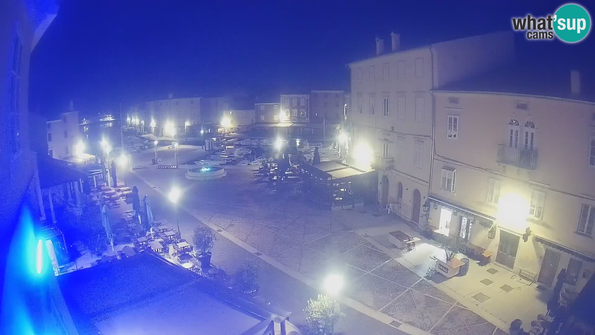 LIVE cam Cres città – piazza principale e “mandrač” – isola di Cherso – Croazia