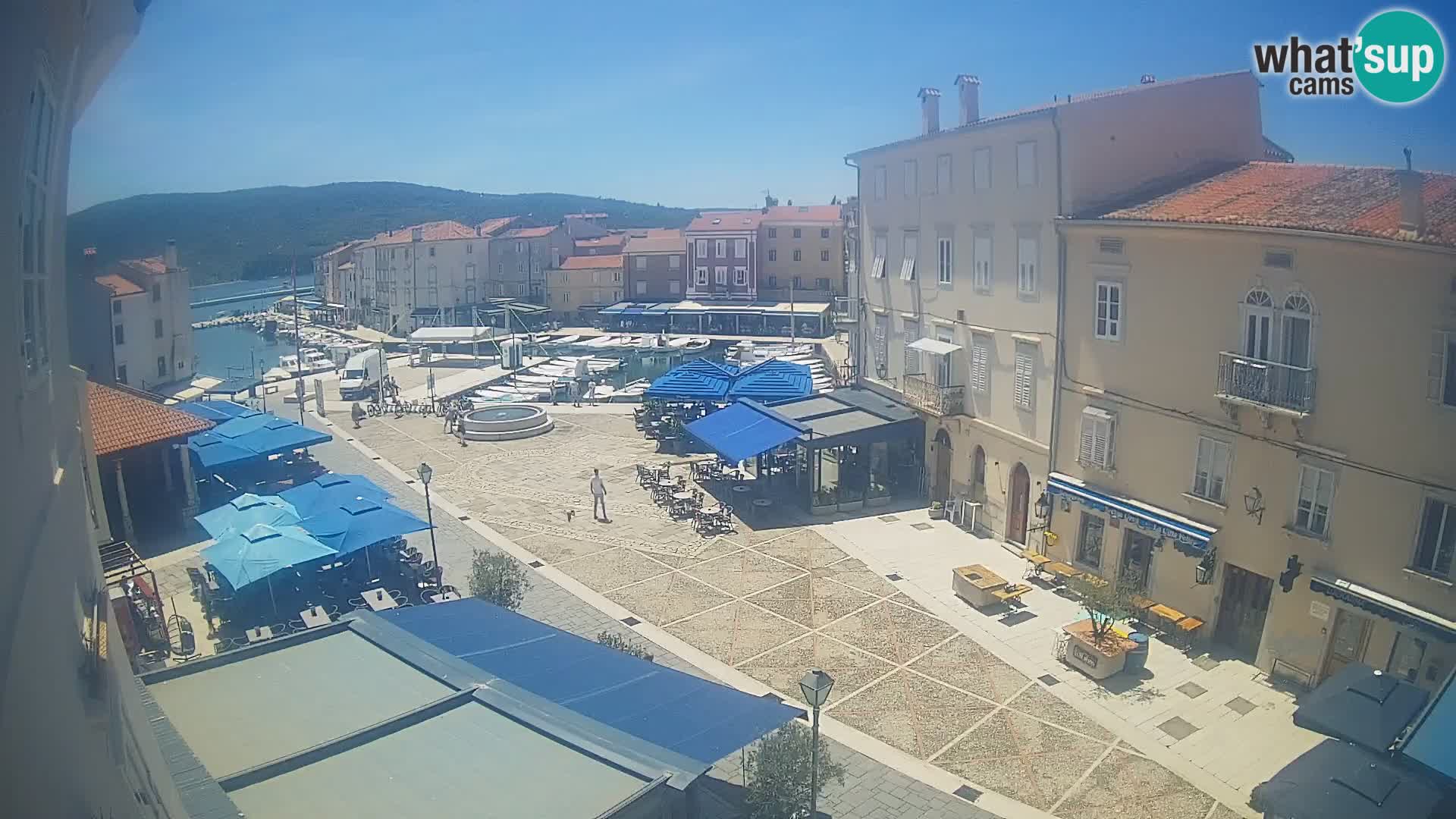 LIVE cam Cres città – piazza principale e “mandrač” – isola di Cherso – Croazia