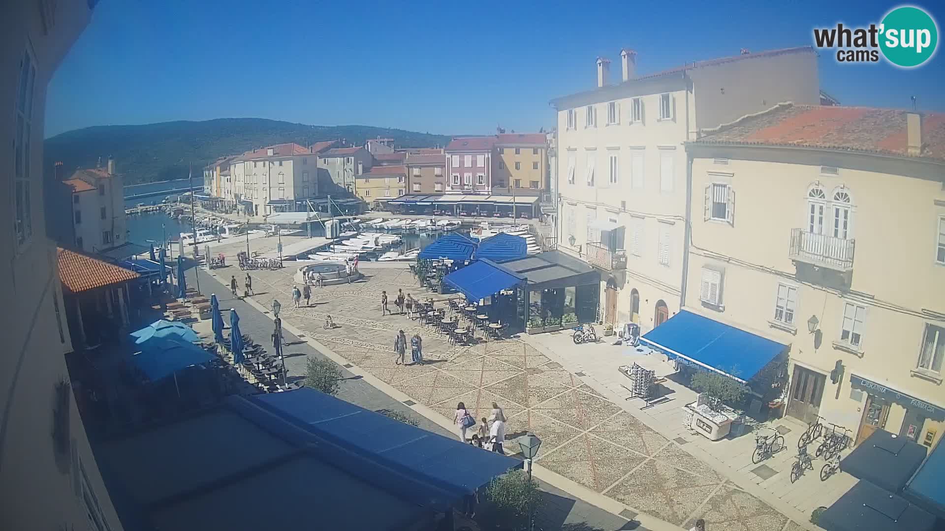 LIVE cam Cres Stadt – Hauptplatz und “mandrač” – Cres Insel – Kroatien
