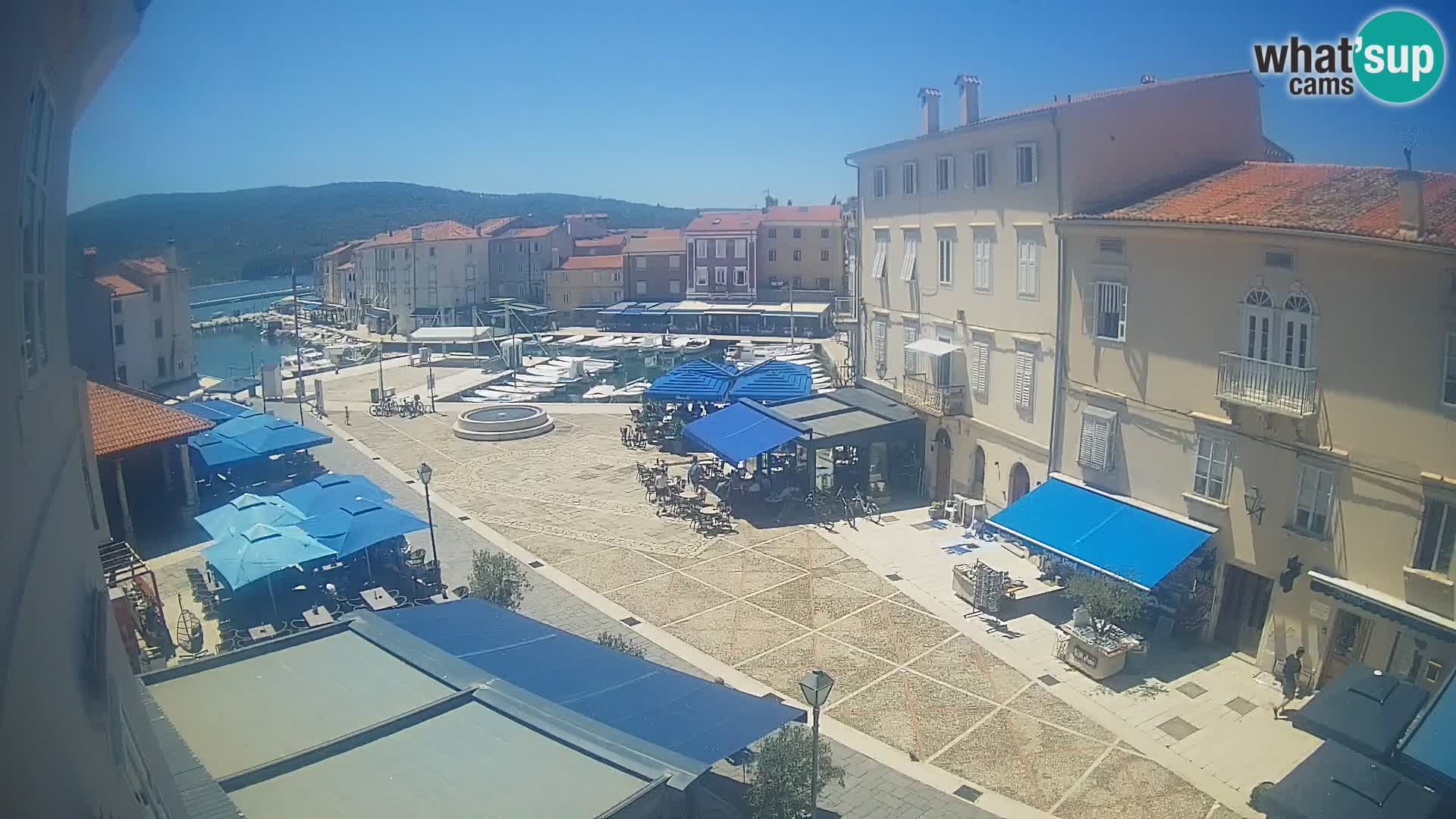 LIVE cam Cres Stadt – Hauptplatz und “mandrač” – Cres Insel – Kroatien