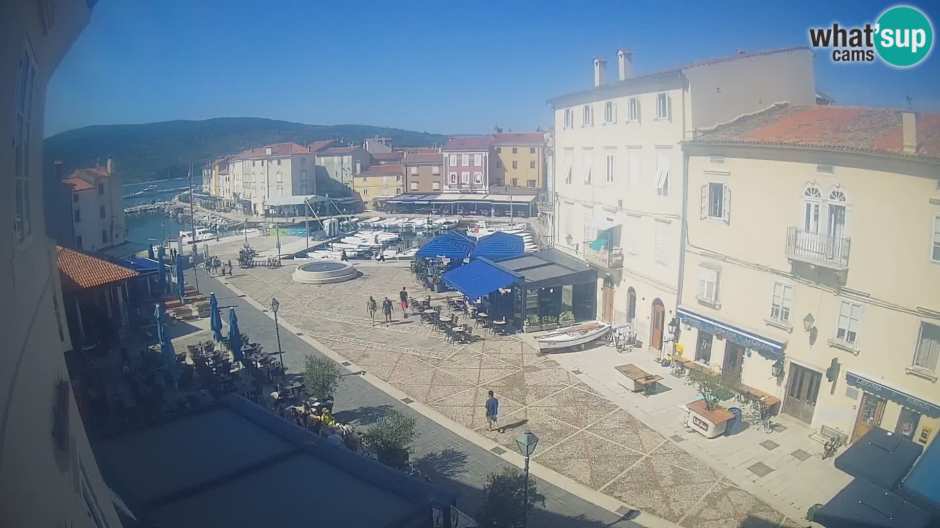 LIVE cam Cres Stadt – Hauptplatz und “mandrač” – Cres Insel – Kroatien