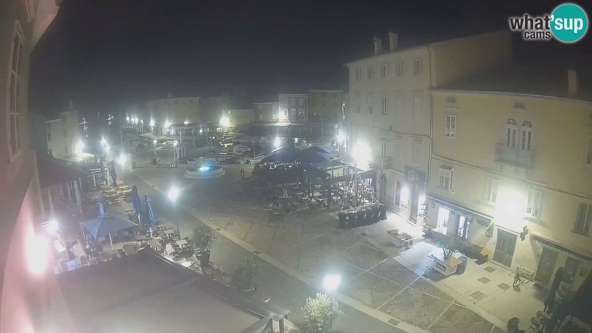 LIVE cam Cres Stadt – Hauptplatz und “mandrač” – Cres Insel – Kroatien