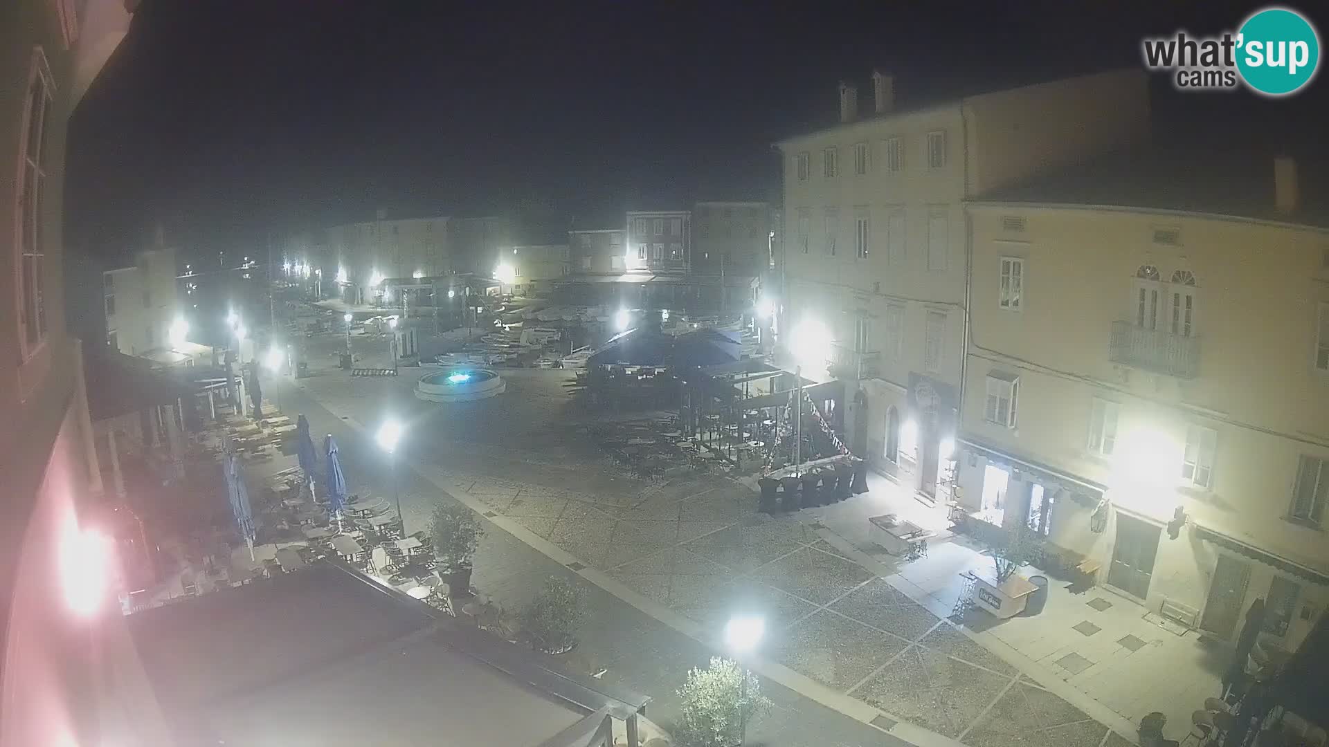 LIVE cam Cres Stadt – Hauptplatz und “mandrač” – Cres Insel – Kroatien