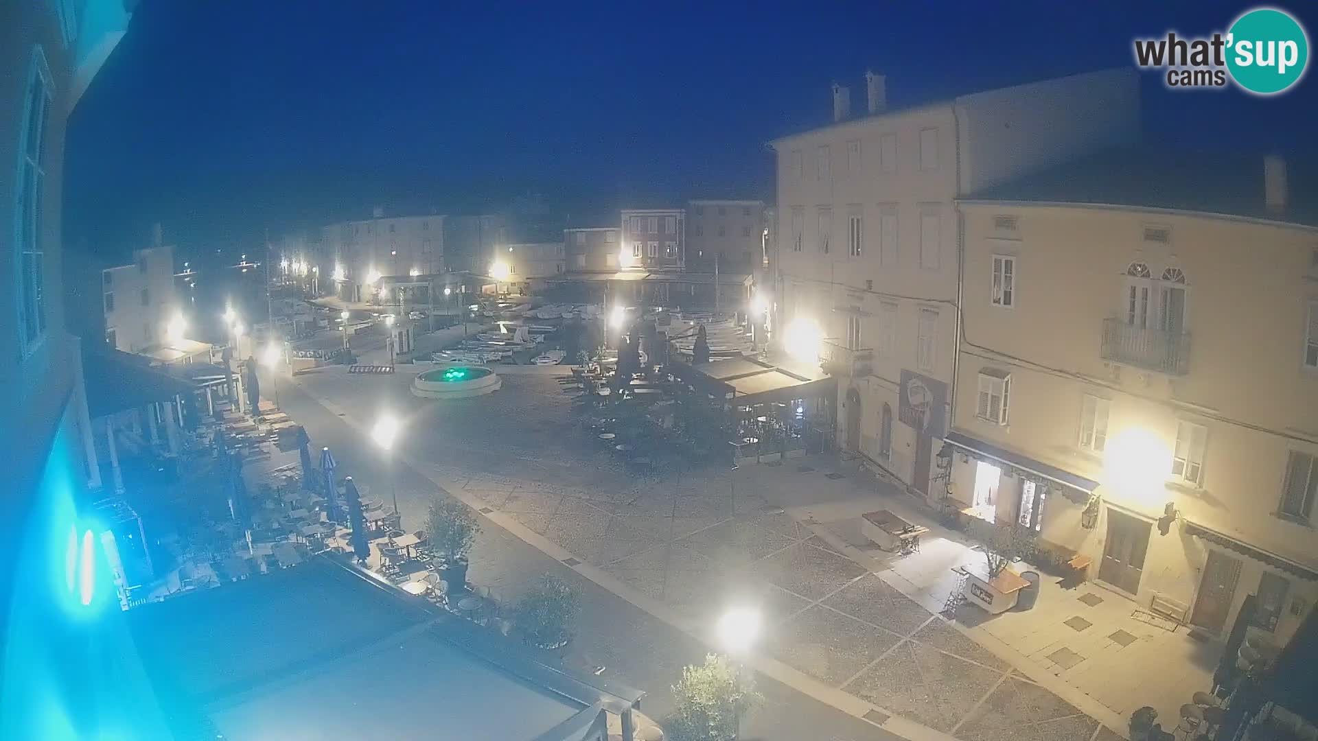 LIVE cam Cres Stadt – Hauptplatz und “mandrač” – Cres Insel – Kroatien