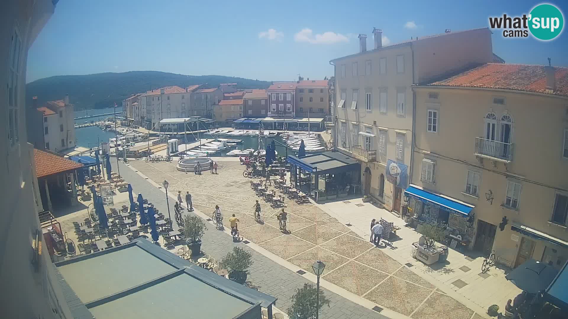 LIVE cam Cres città – piazza principale e “mandrač” – isola di Cherso – Croazia