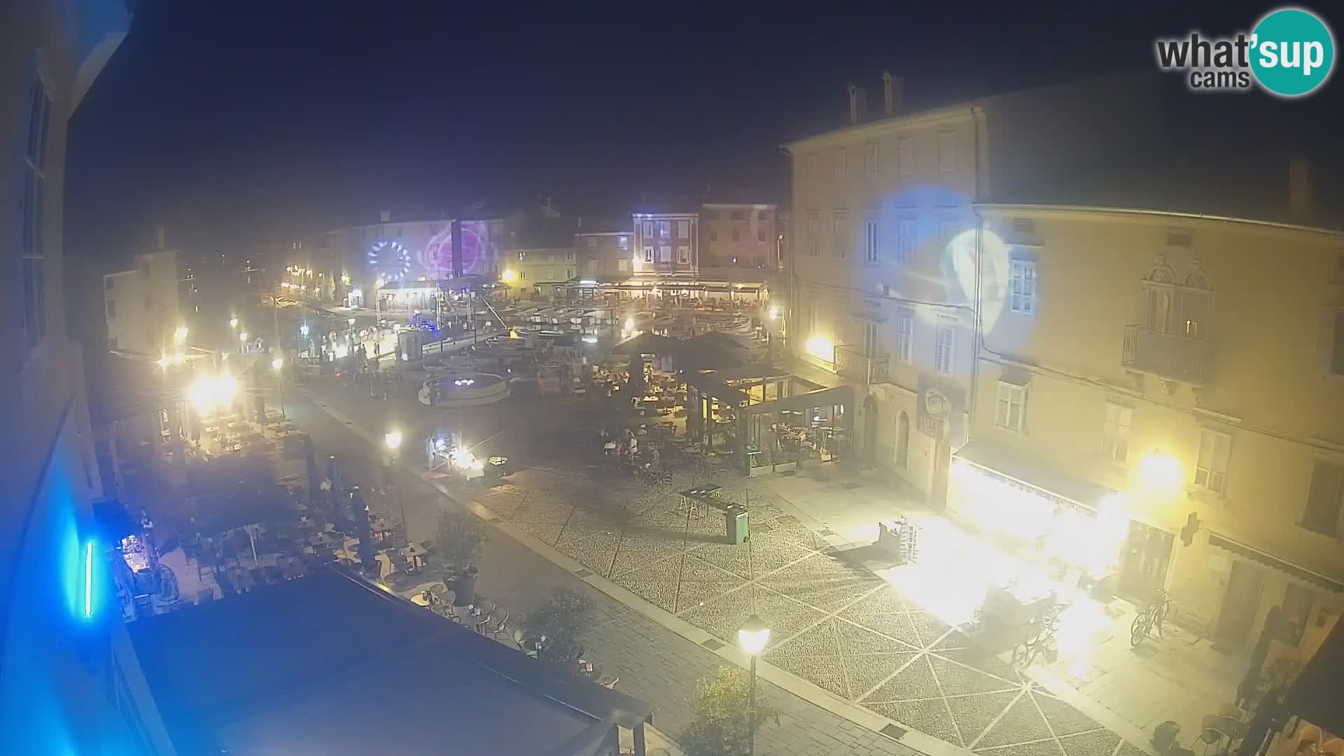 LIVE cam Cres city – place principale et “mandrač” – île de Cres – Croatie