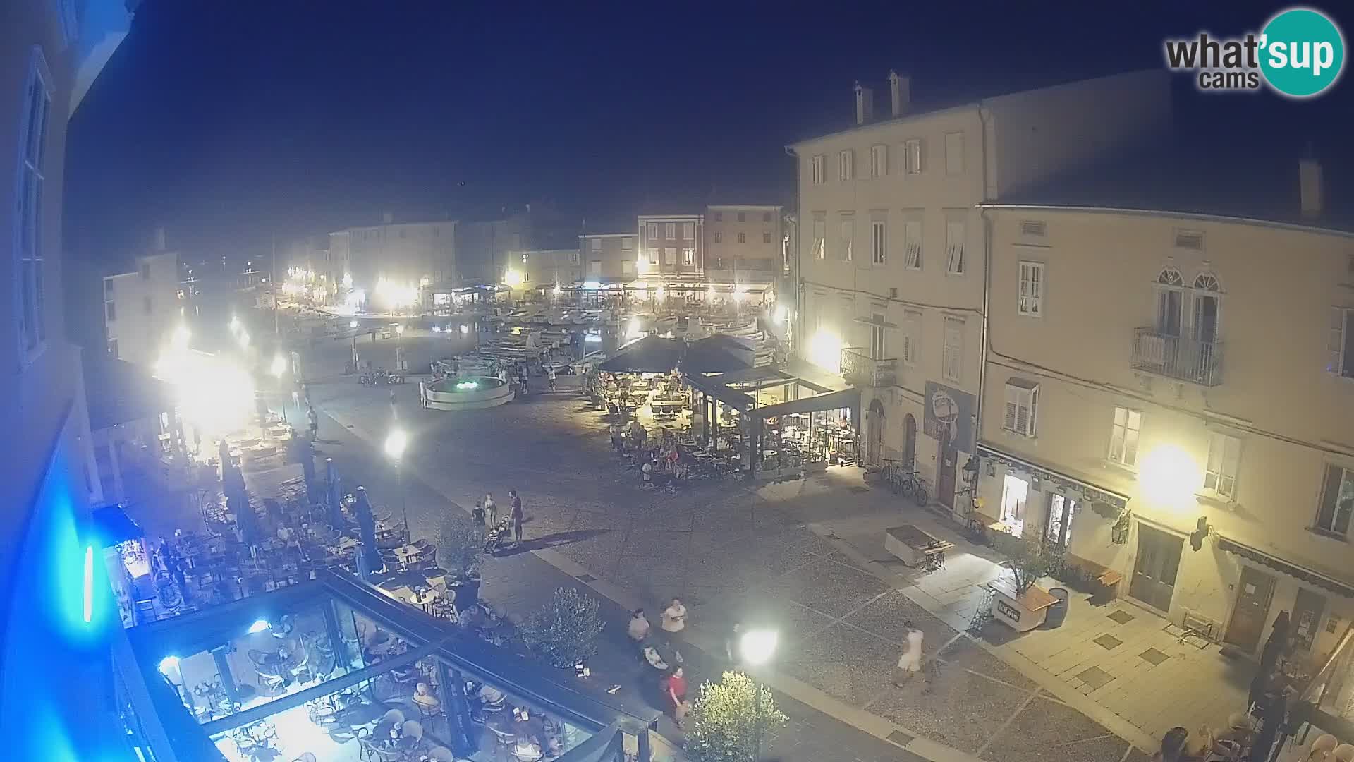 LIVE cam Cres Stadt – Hauptplatz und “mandrač” – Cres Insel – Kroatien