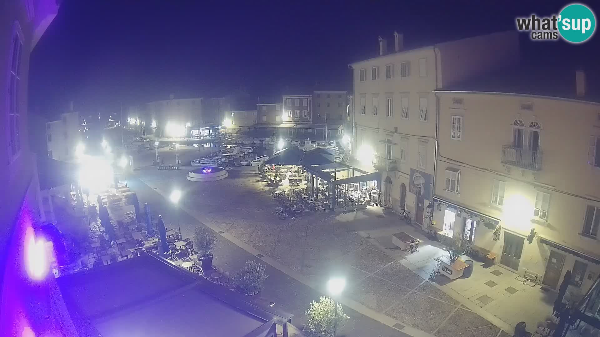 LIVE cam Cres città – piazza principale e “mandrač” – isola di Cherso – Croazia