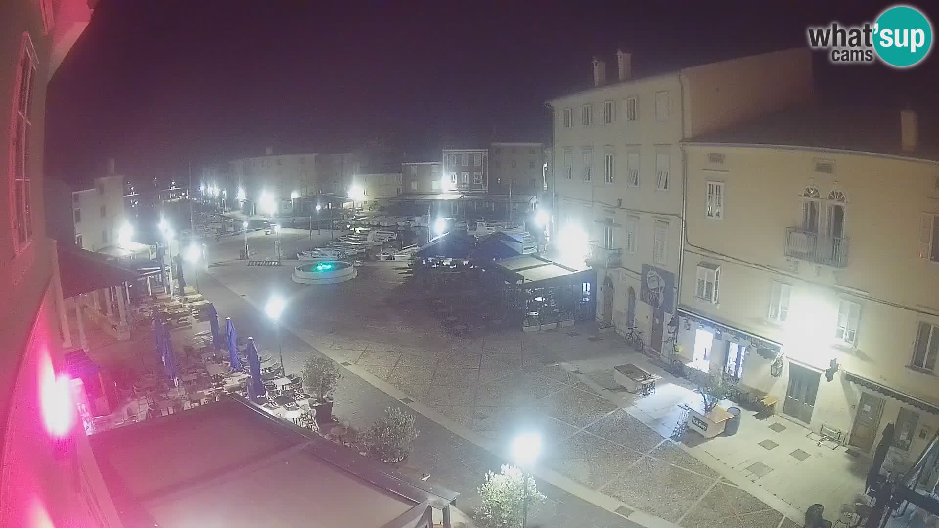 LIVE cam Cres città – piazza principale e “mandrač” – isola di Cherso – Croazia