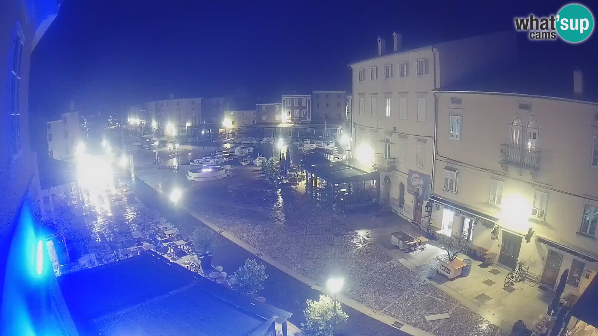 LIVE cam Cres città – piazza principale e “mandrač” – isola di Cherso – Croazia