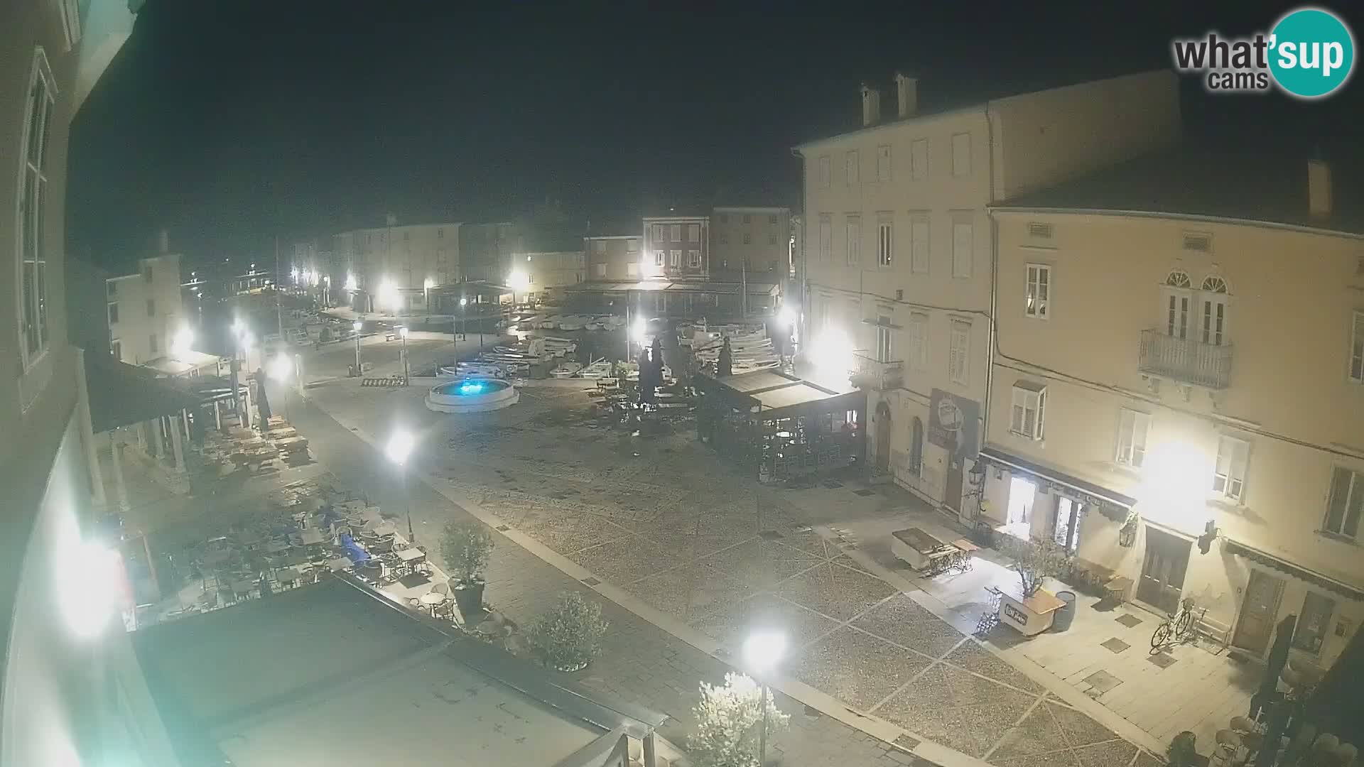 LIVE cam Cres Stadt – Hauptplatz und “mandrač” – Cres Insel – Kroatien