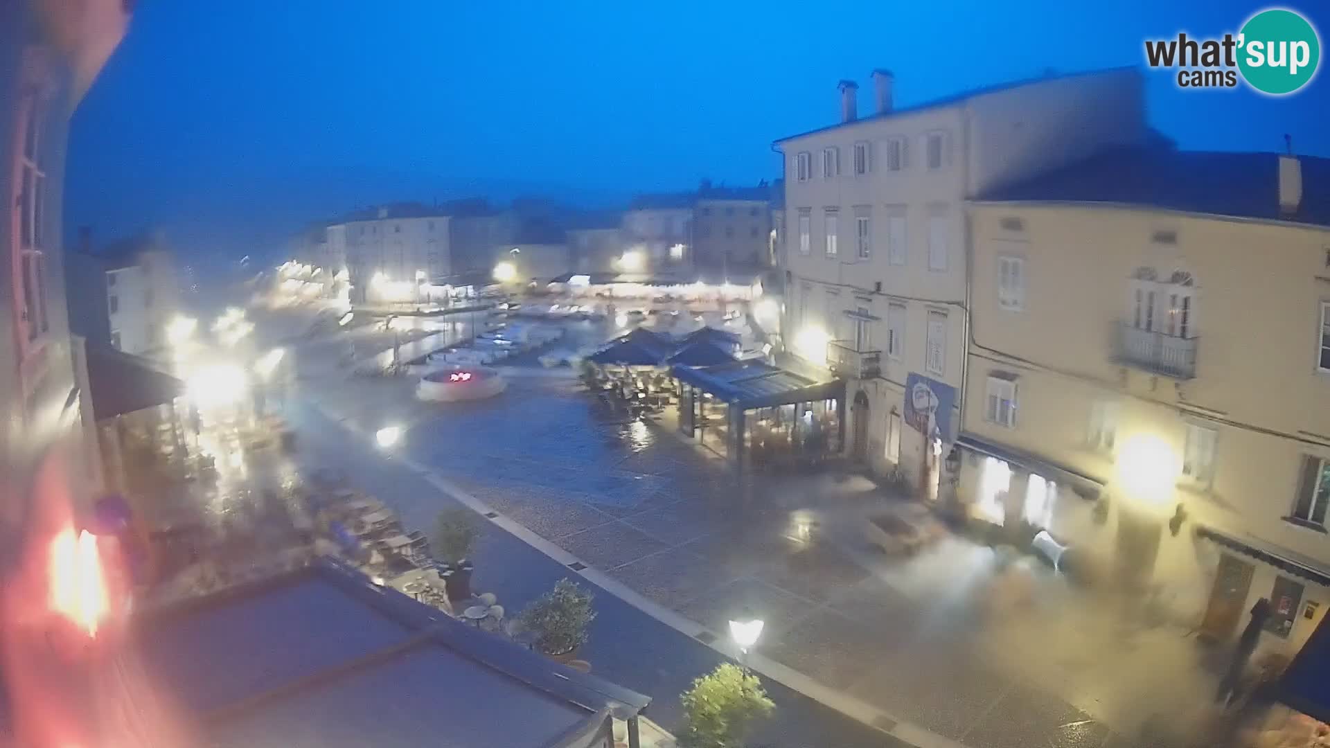 LIVE cam Cres città – piazza principale e “mandrač” – isola di Cherso – Croazia