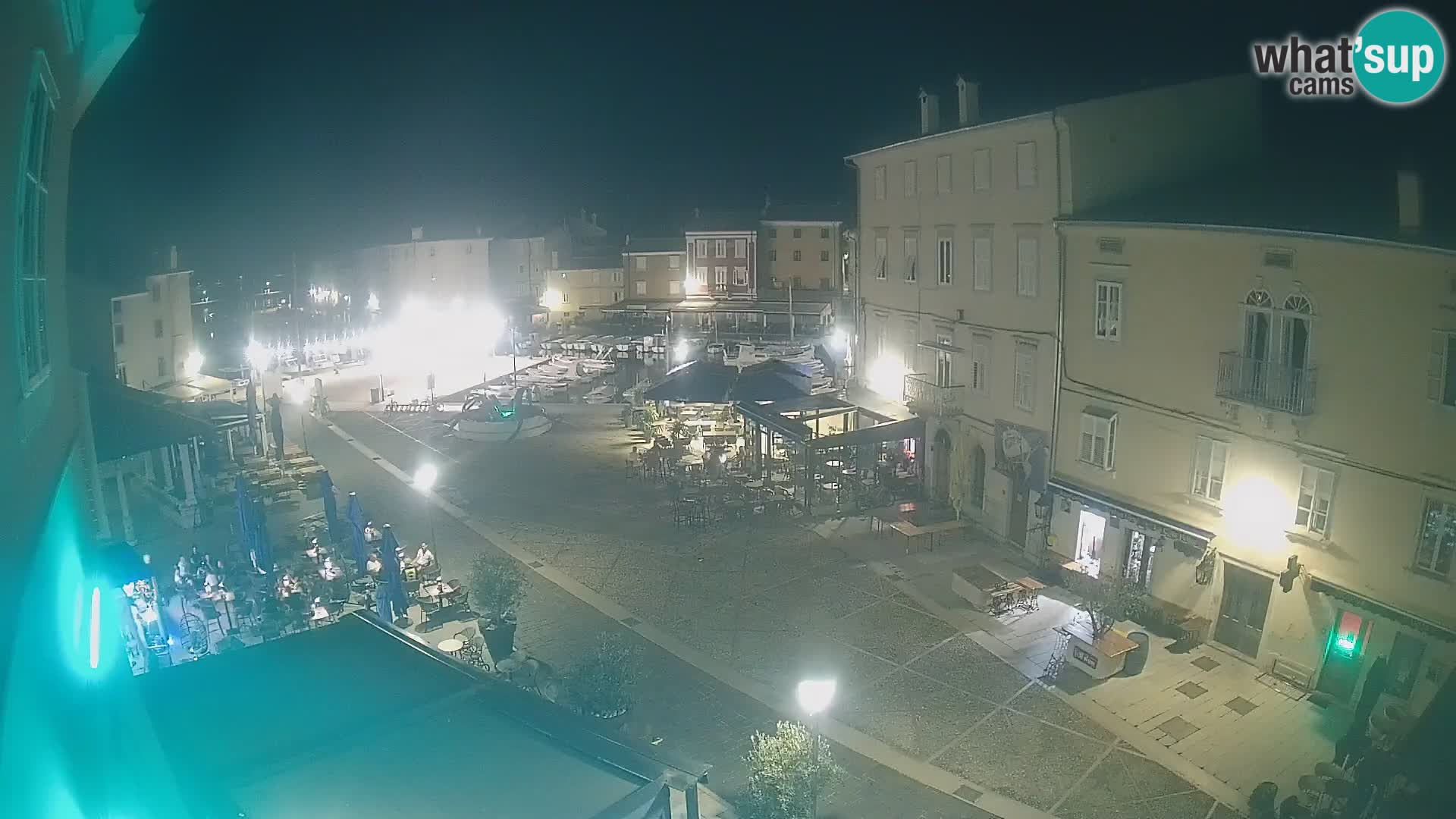 LIVE cam Cres city – main square and “mandrač” – Cres island – Croatia