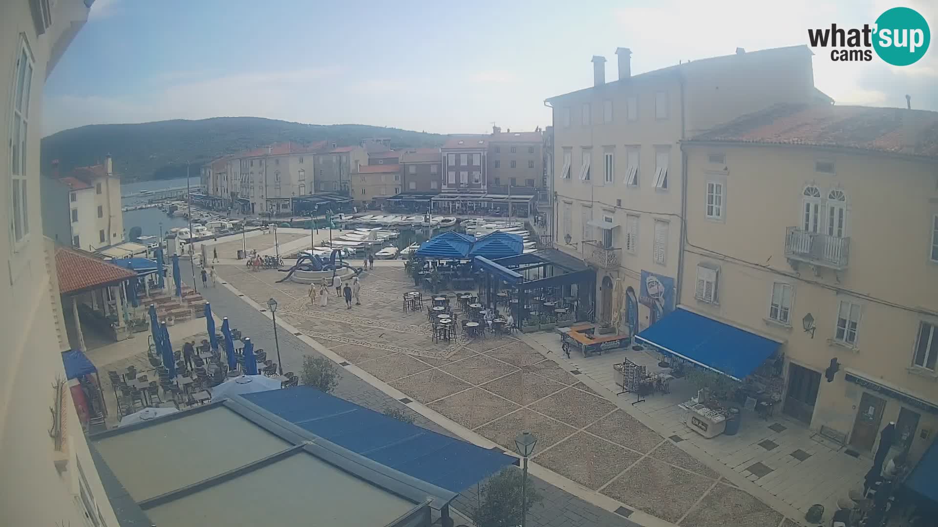 LIVE cam Cres city – main square and “mandrač” – Cres island – Croatia