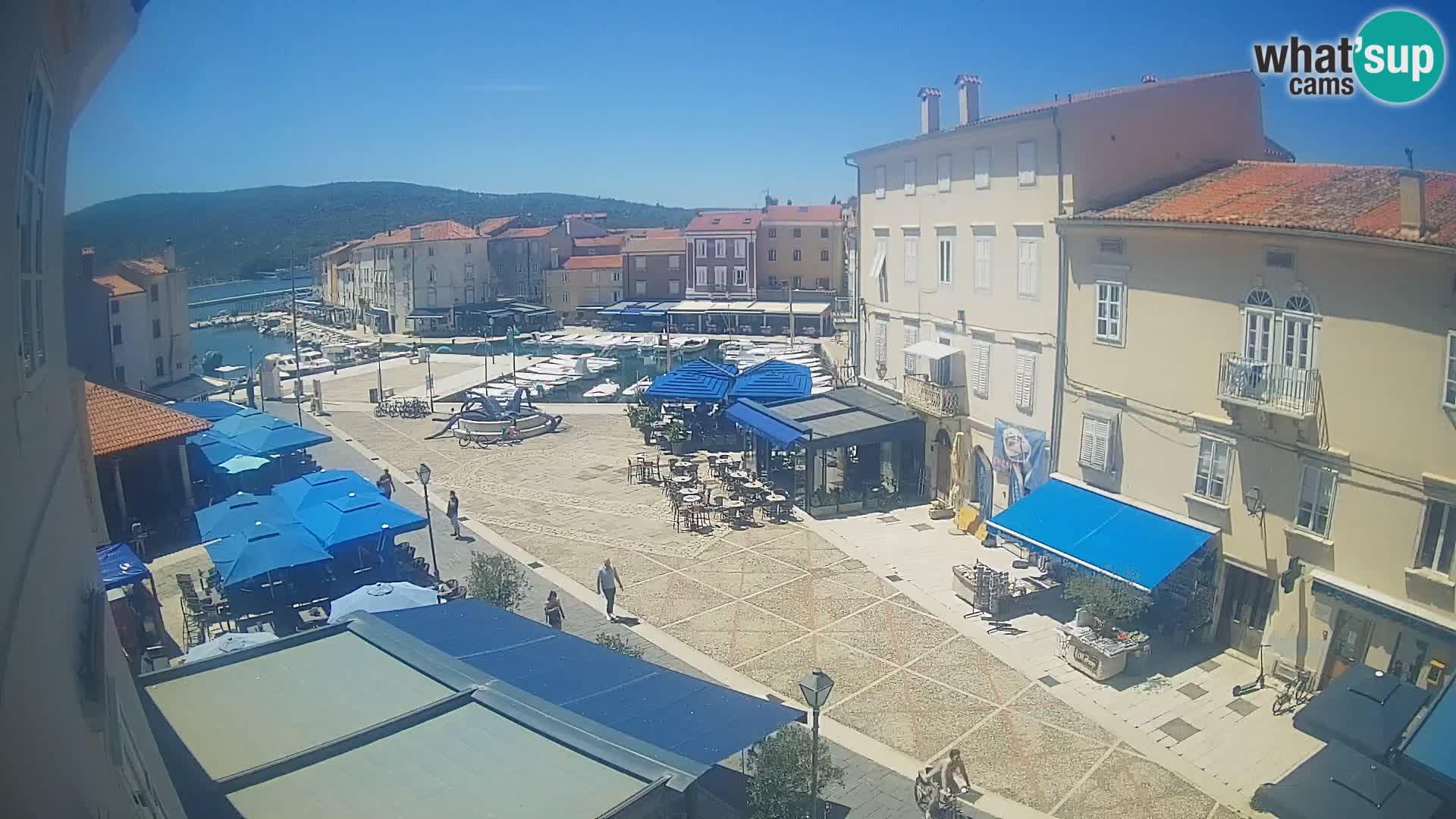 LIVE cam Cres city – main square and “mandrač” – Cres island – Croatia