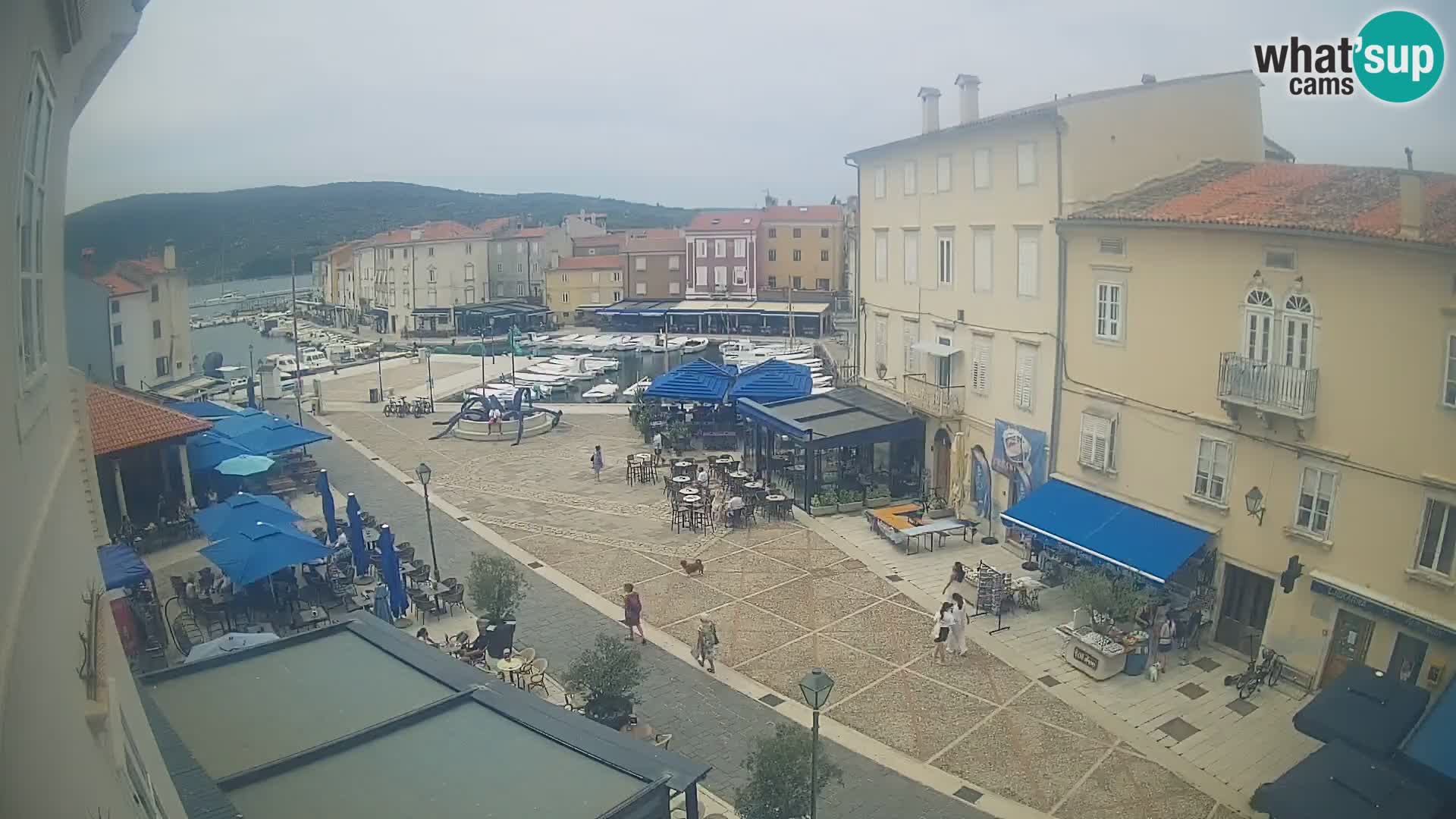 LIVE cam Cres city – main square and “mandrač” – Cres island – Croatia