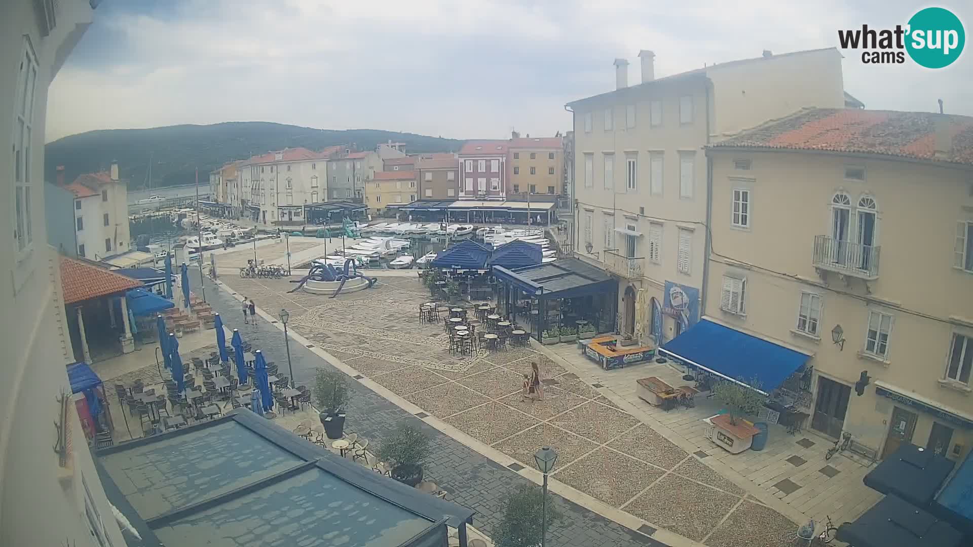 LIVE cam Cres city – main square and “mandrač” – Cres island – Croatia