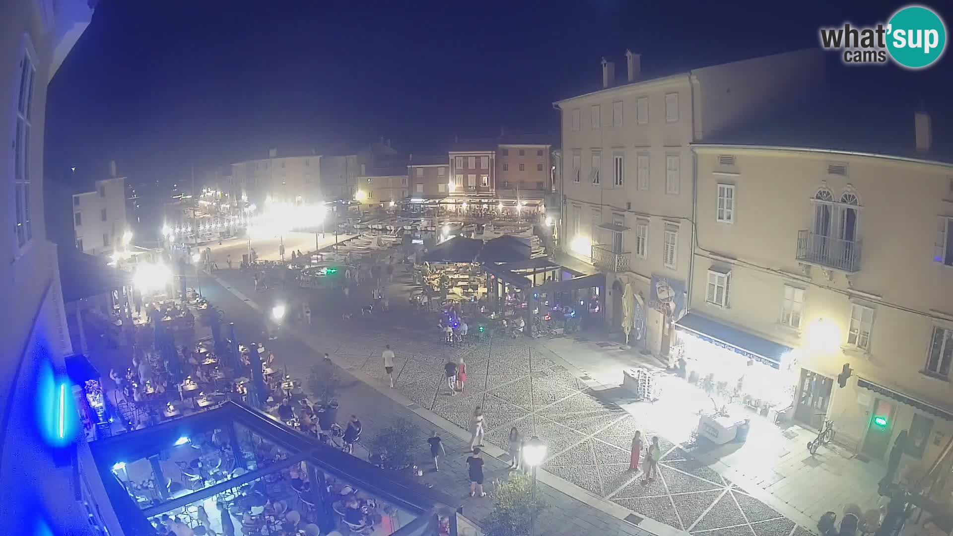 LIVE cam Cres città – piazza principale e “mandrač” – isola di Cherso – Croazia