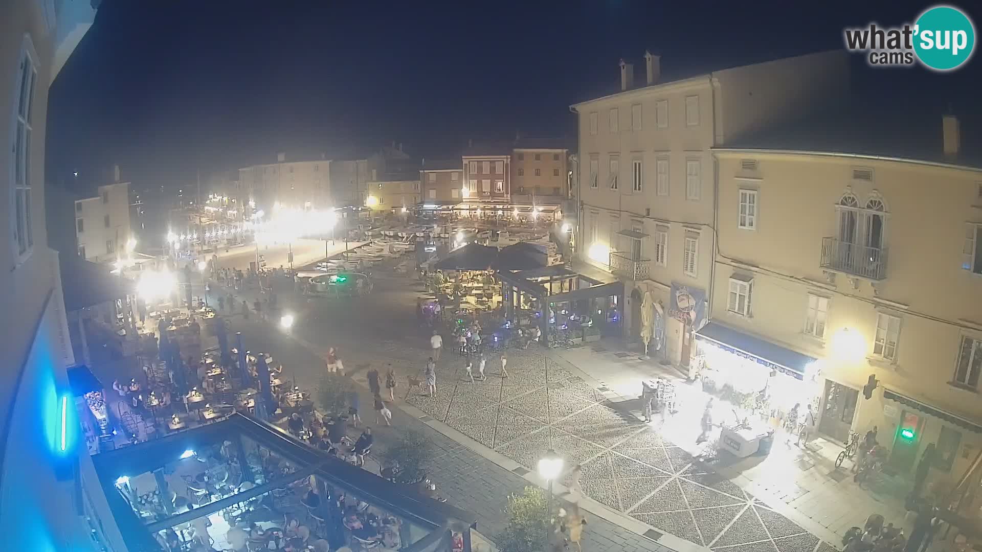 LIVE cam Cres Stadt – Hauptplatz und “mandrač” – Cres Insel – Kroatien