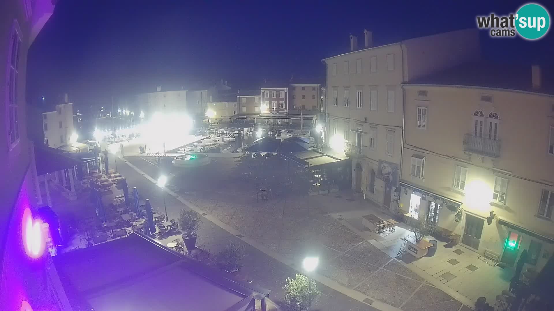 LIVE cam Cres Stadt – Hauptplatz und “mandrač” – Cres Insel – Kroatien