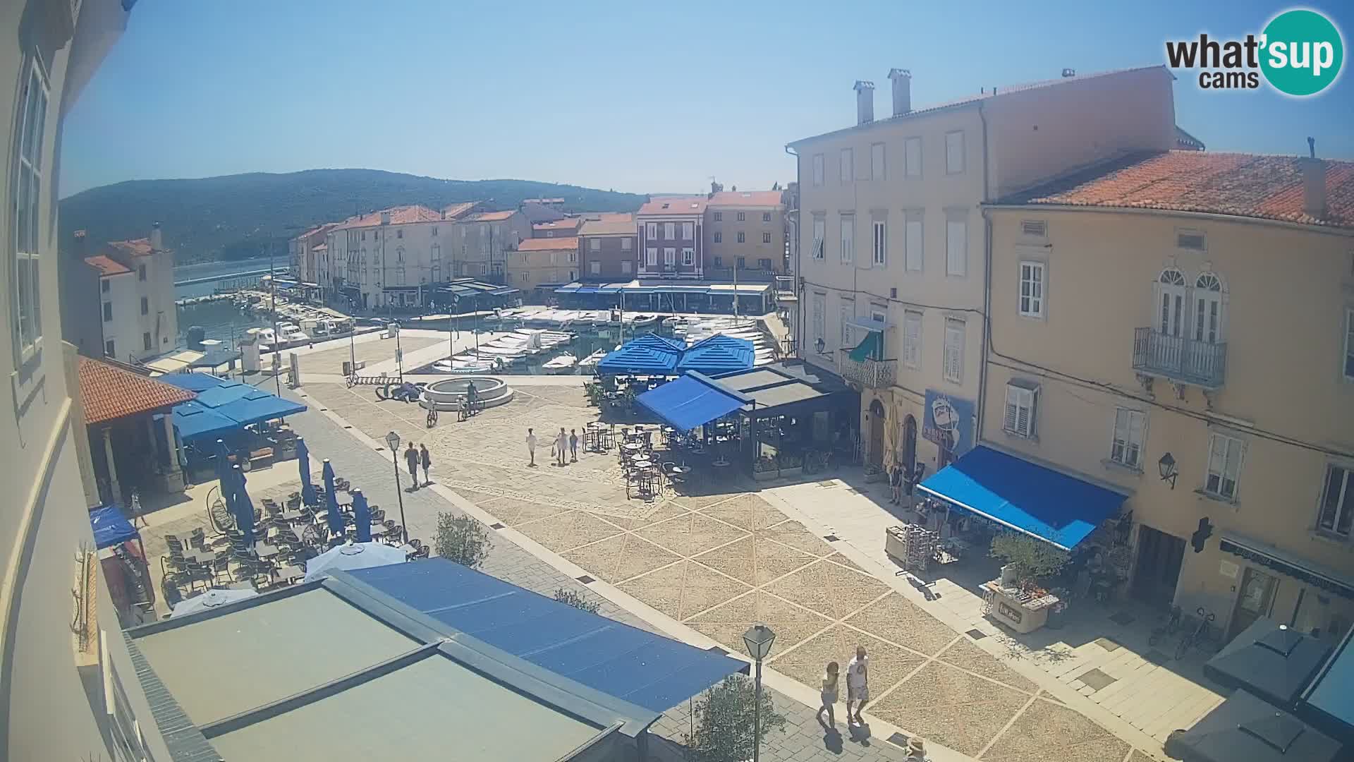 LIVE cam Cres city – main square and “mandrač” – Cres island – Croatia