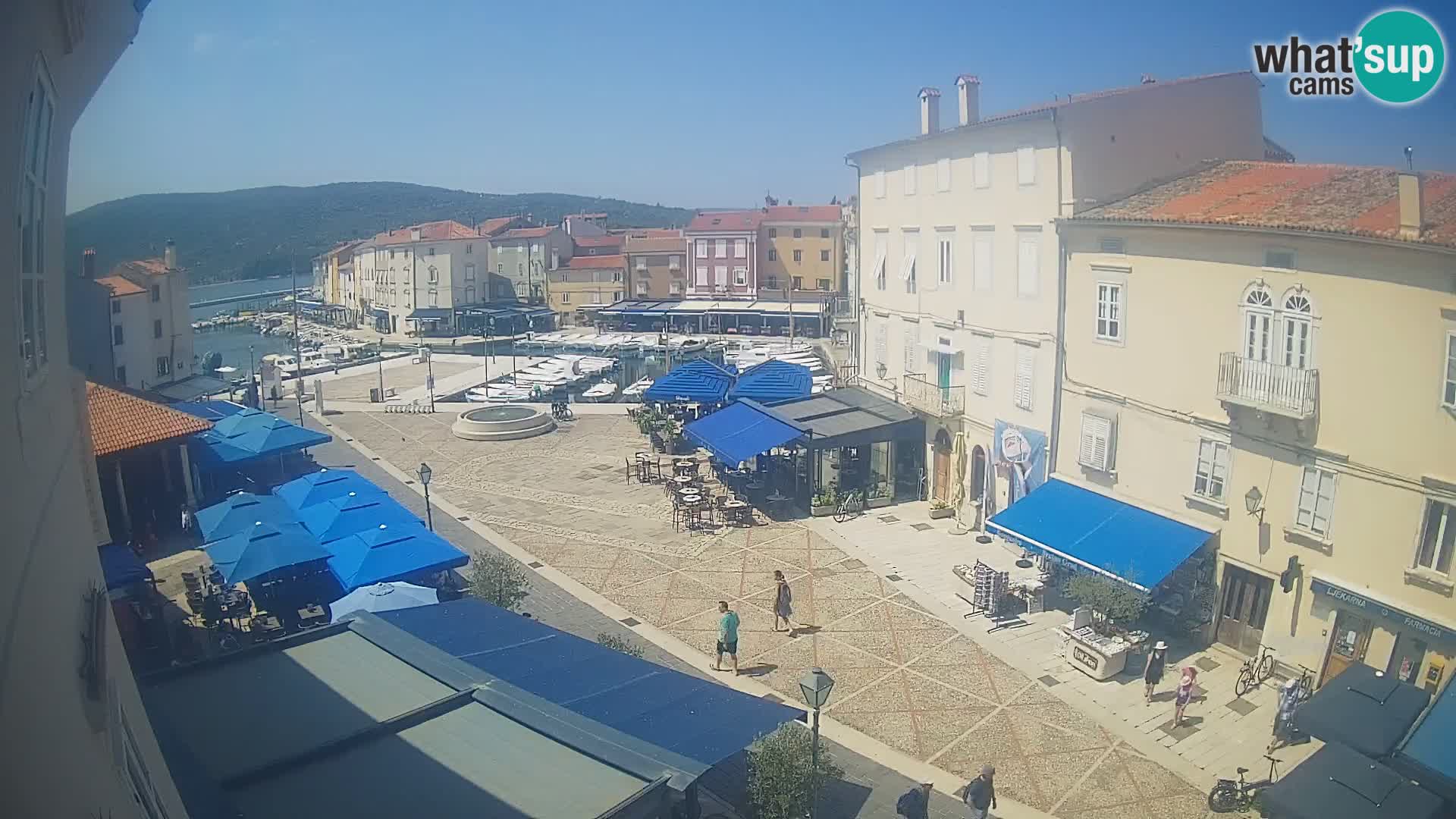 LIVE cam Cres Stadt – Hauptplatz und “mandrač” – Cres Insel – Kroatien