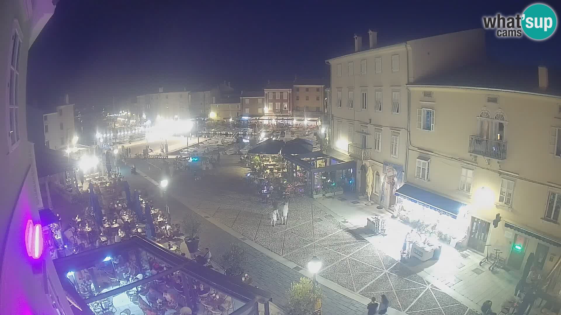 LIVE cam Cres city – main square and “mandrač” – Cres island – Croatia