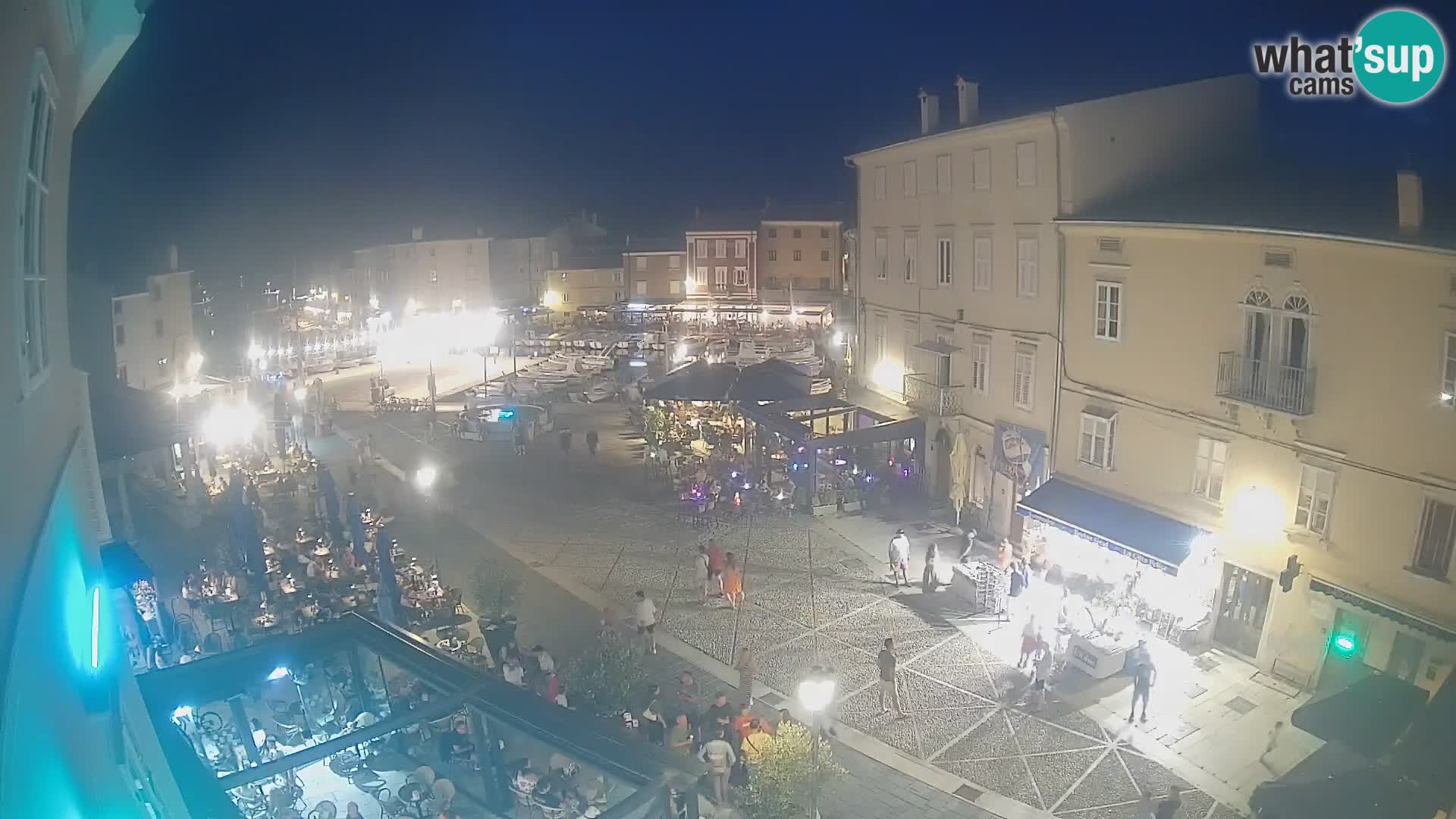LIVE cam Cres city – main square and “mandrač” – Cres island – Croatia
