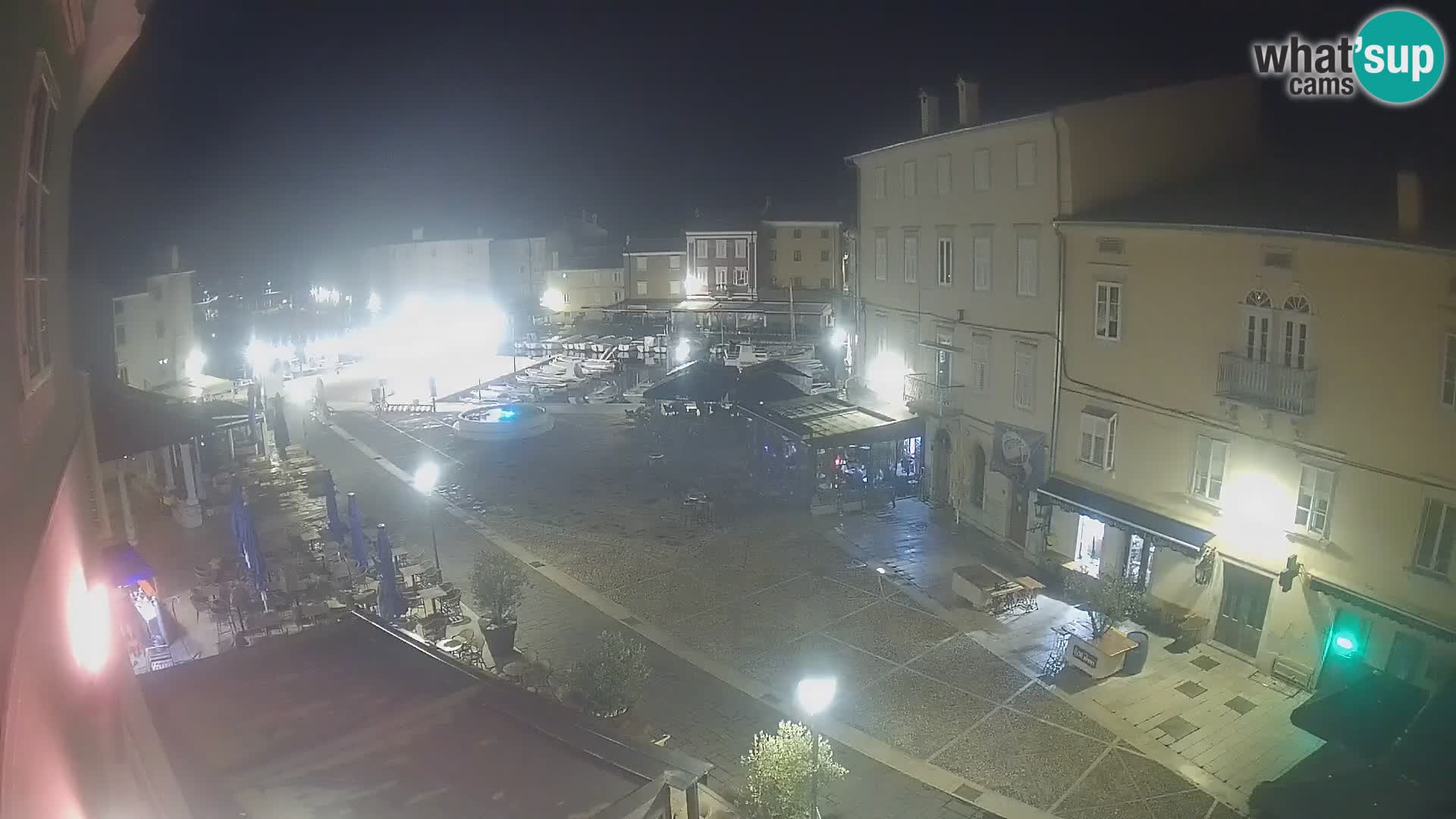 LIVE cam Cres Stadt – Hauptplatz und “mandrač” – Cres Insel – Kroatien