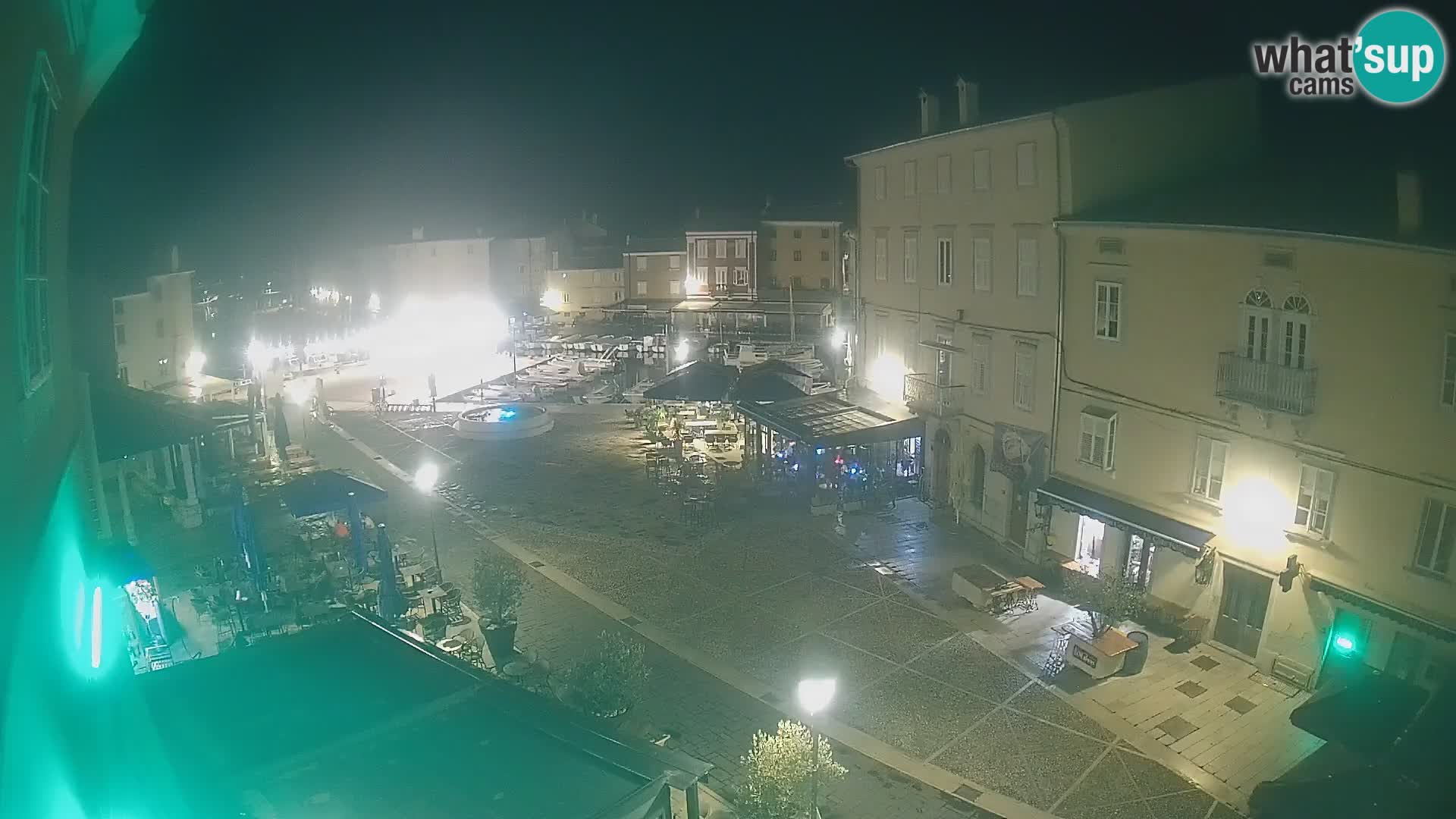 LIVE cam Cres Stadt – Hauptplatz und “mandrač” – Cres Insel – Kroatien