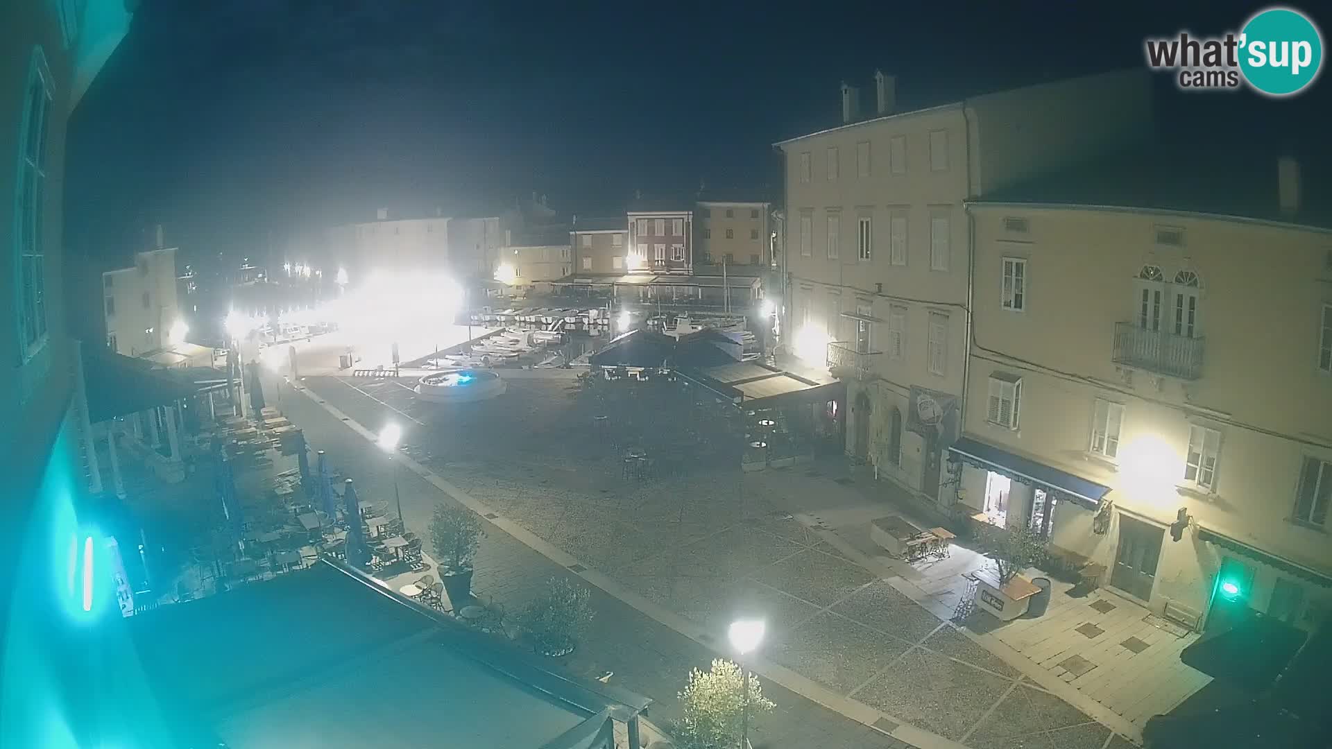 LIVE cam Cres città – piazza principale e “mandrač” – isola di Cherso – Croazia