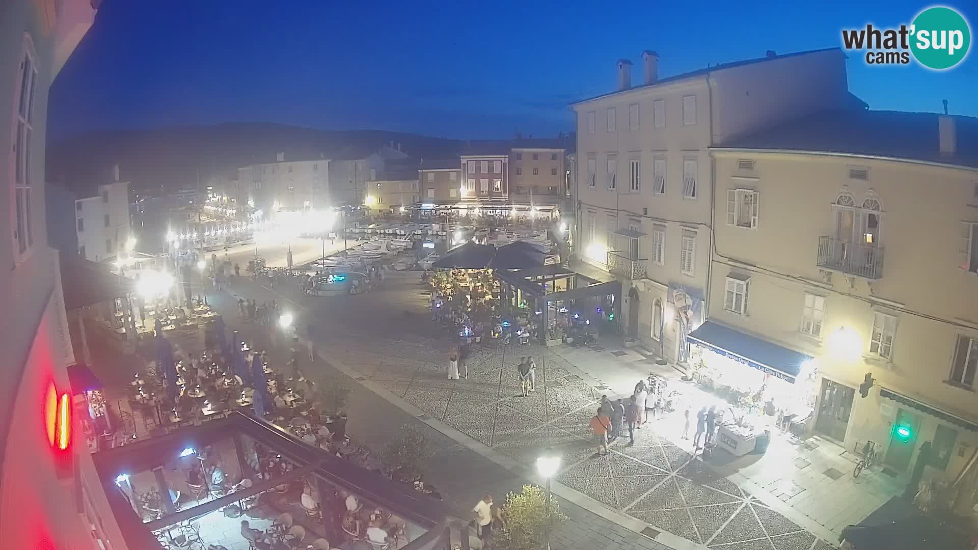 LIVE cam Cres city – main square and “mandrač” – Cres island – Croatia
