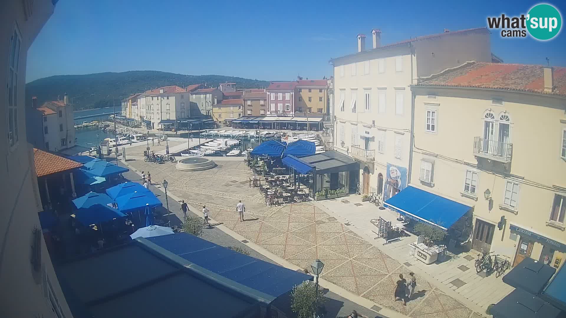 LIVE cam Cres city – main square and “mandrač” – Cres island – Croatia