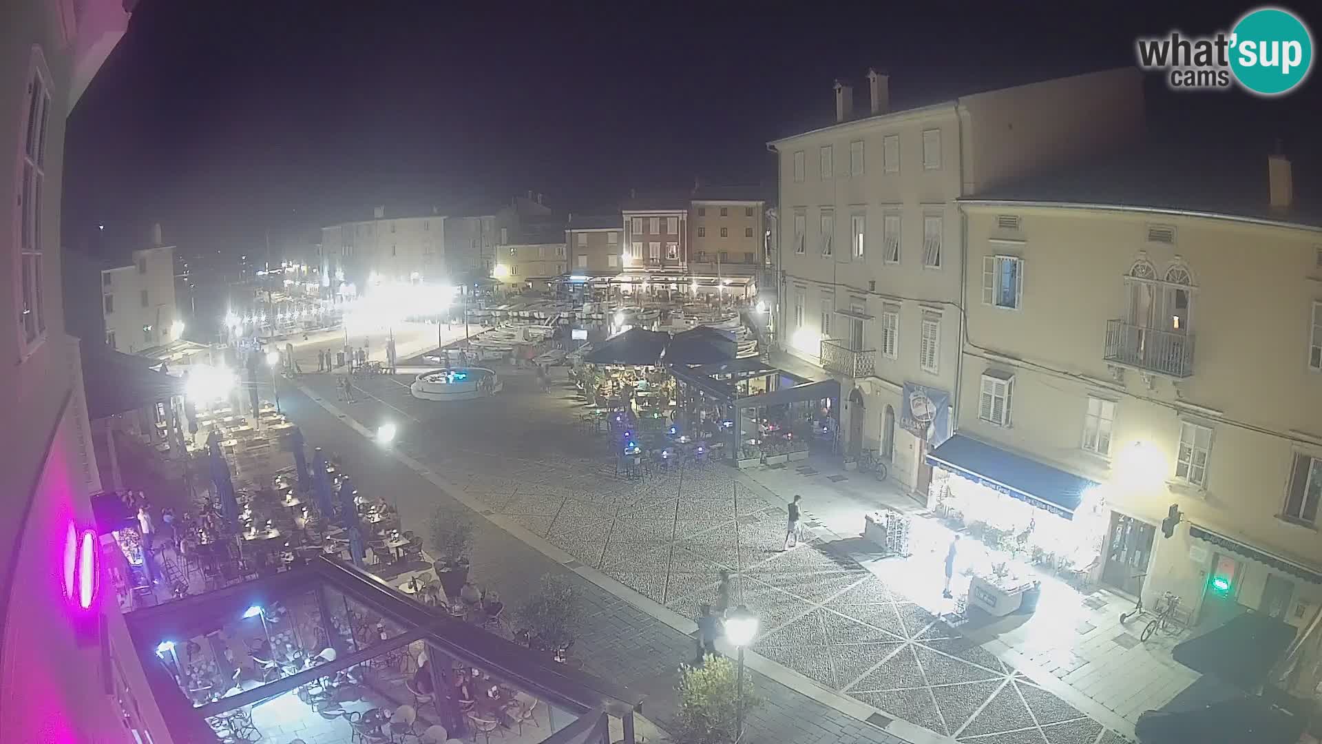 LIVE cam Cres city – main square and “mandrač” – Cres island – Croatia