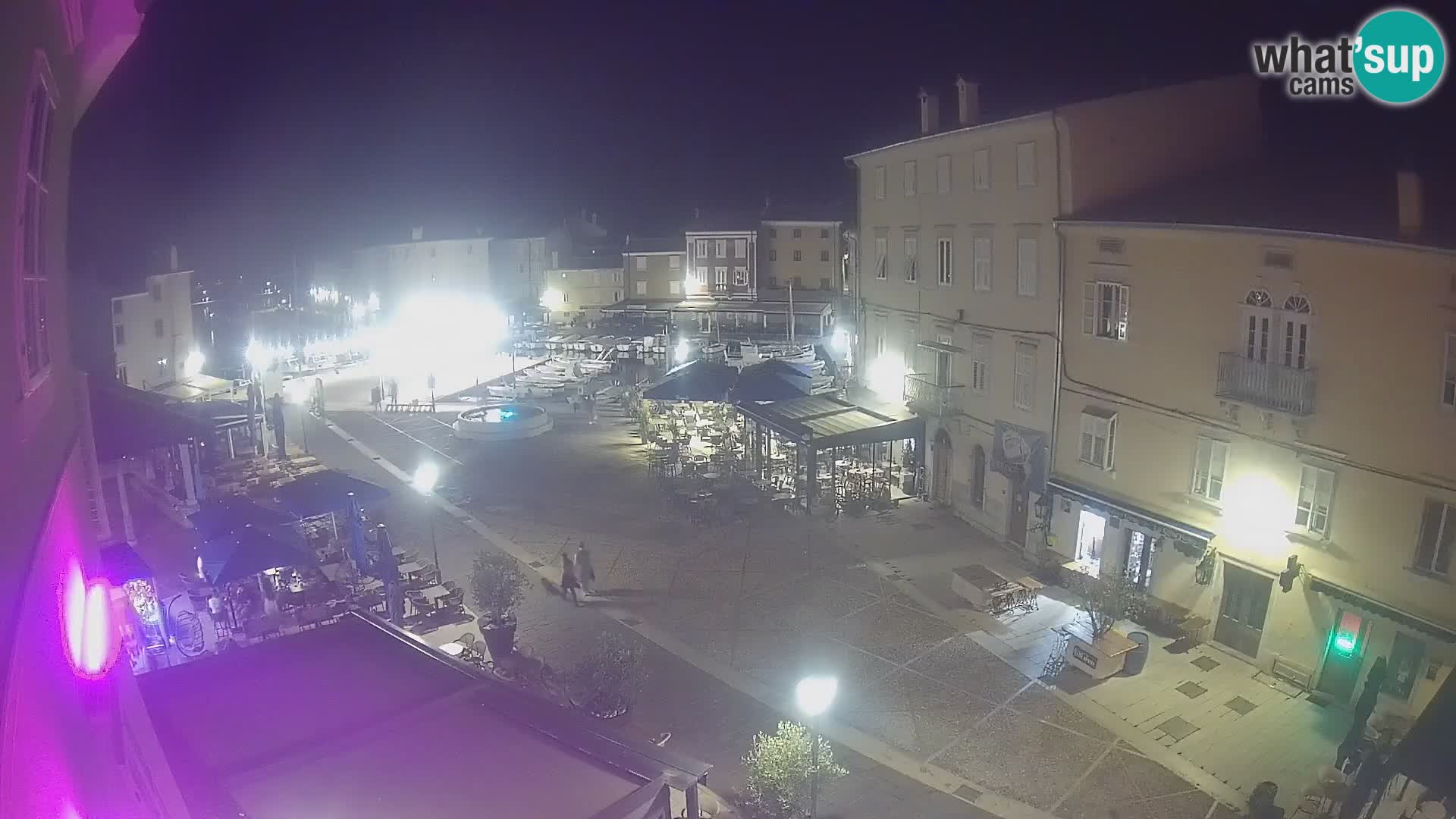 LIVE cam Cres città – piazza principale e “mandrač” – isola di Cherso – Croazia