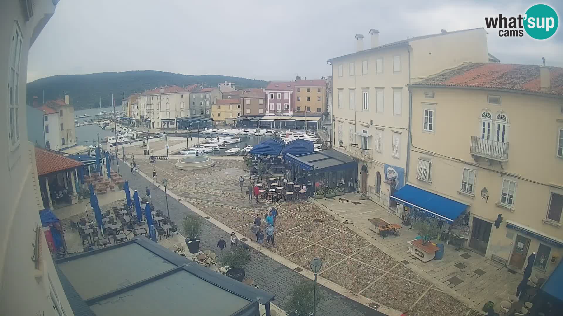 LIVE cam Cres city – main square and “mandrač” – Cres island – Croatia