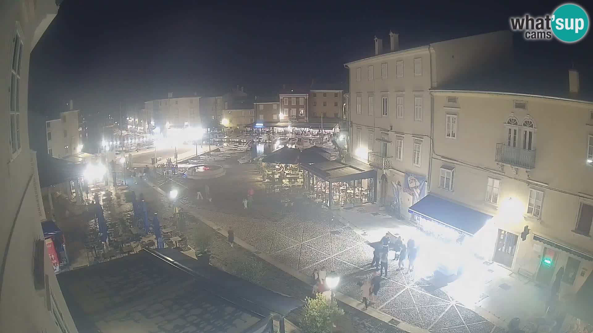 LIVE cam Cres città – piazza principale e “mandrač” – isola di Cherso – Croazia