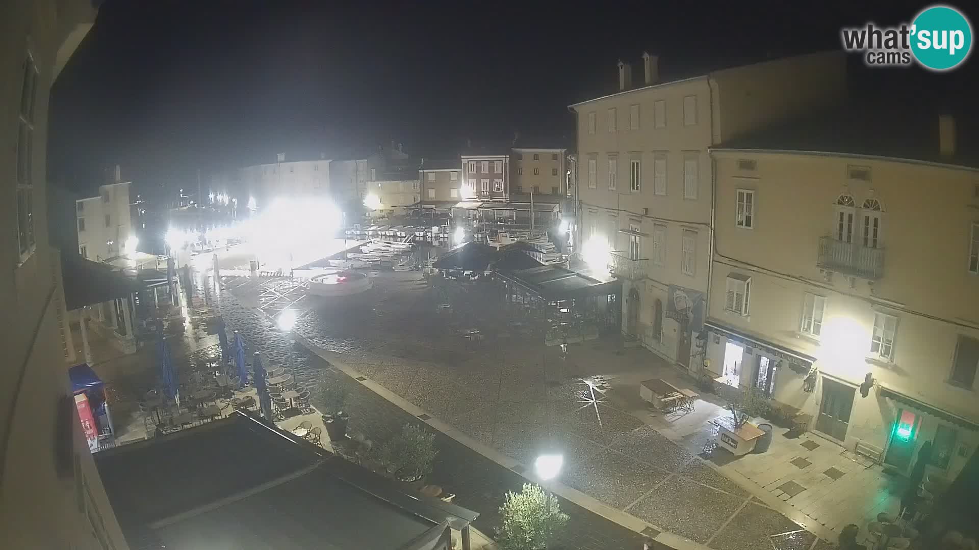 LIVE cam Cres città – piazza principale e “mandrač” – isola di Cherso – Croazia