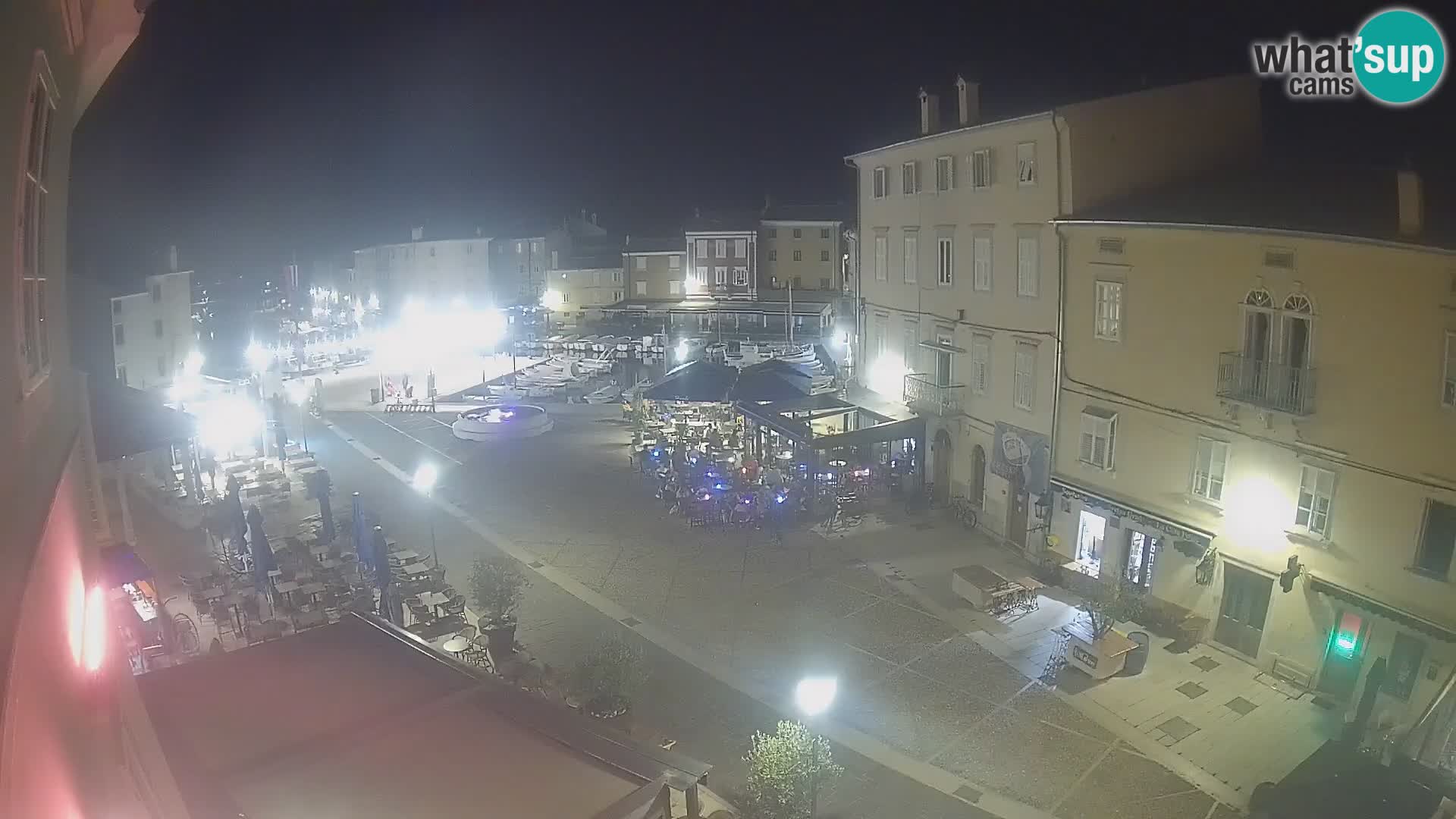 LIVE cam Cres Stadt – Hauptplatz und “mandrač” – Cres Insel – Kroatien