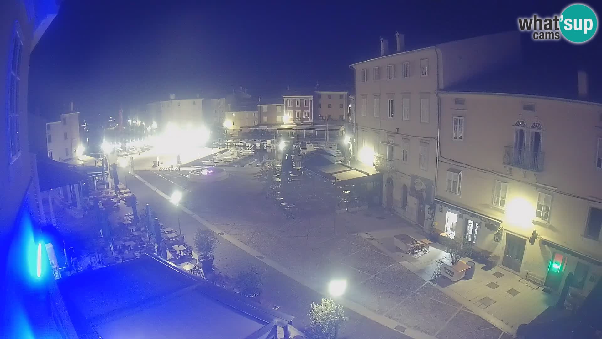 Cámara en vivo ciudad de Cres – plaza principal y “mandrač” – isla de Cres – Croacia