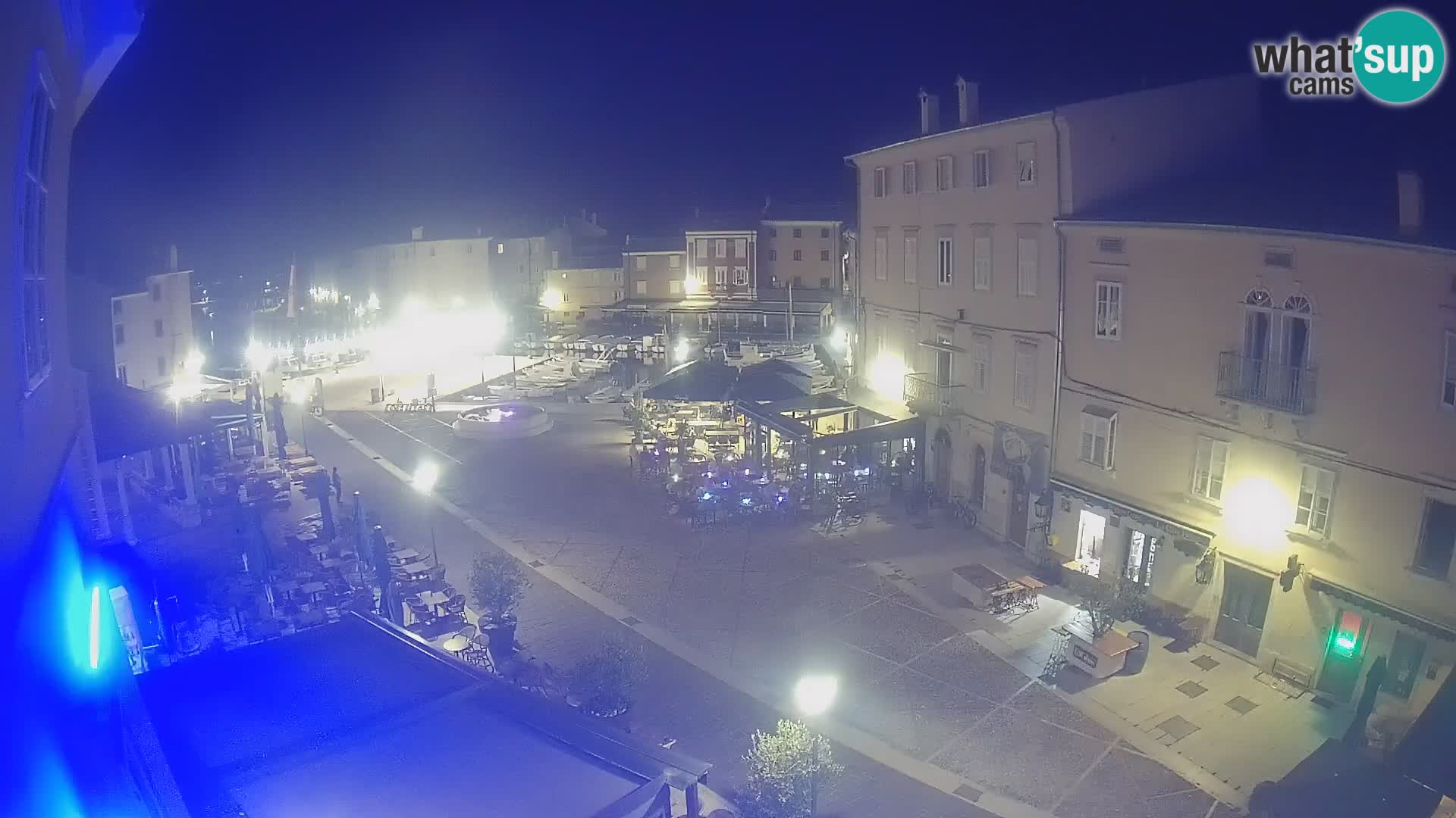 Cámara en vivo ciudad de Cres – plaza principal y “mandrač” – isla de Cres – Croacia