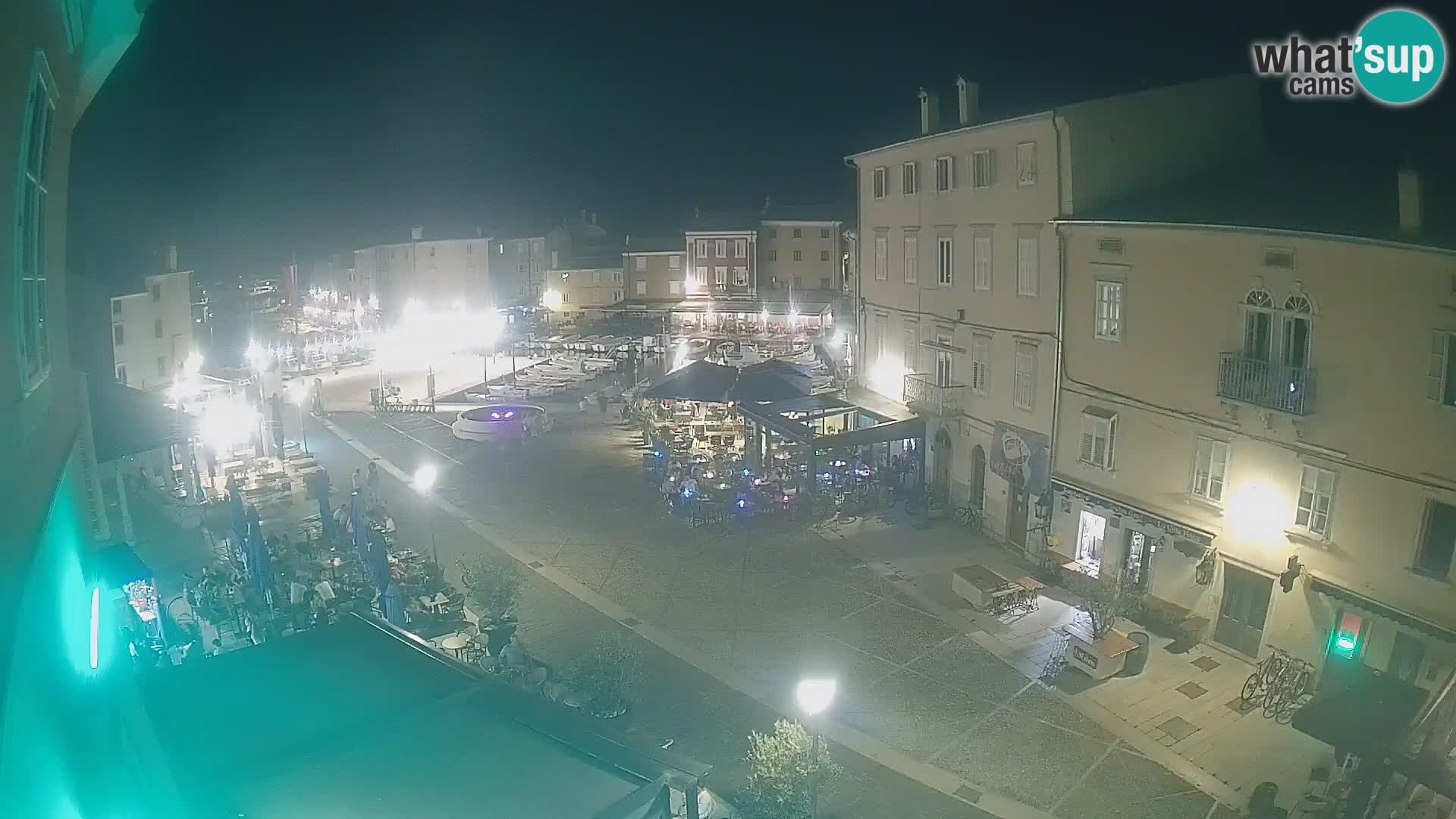 LIVE cam Cres città – piazza principale e “mandrač” – isola di Cherso – Croazia