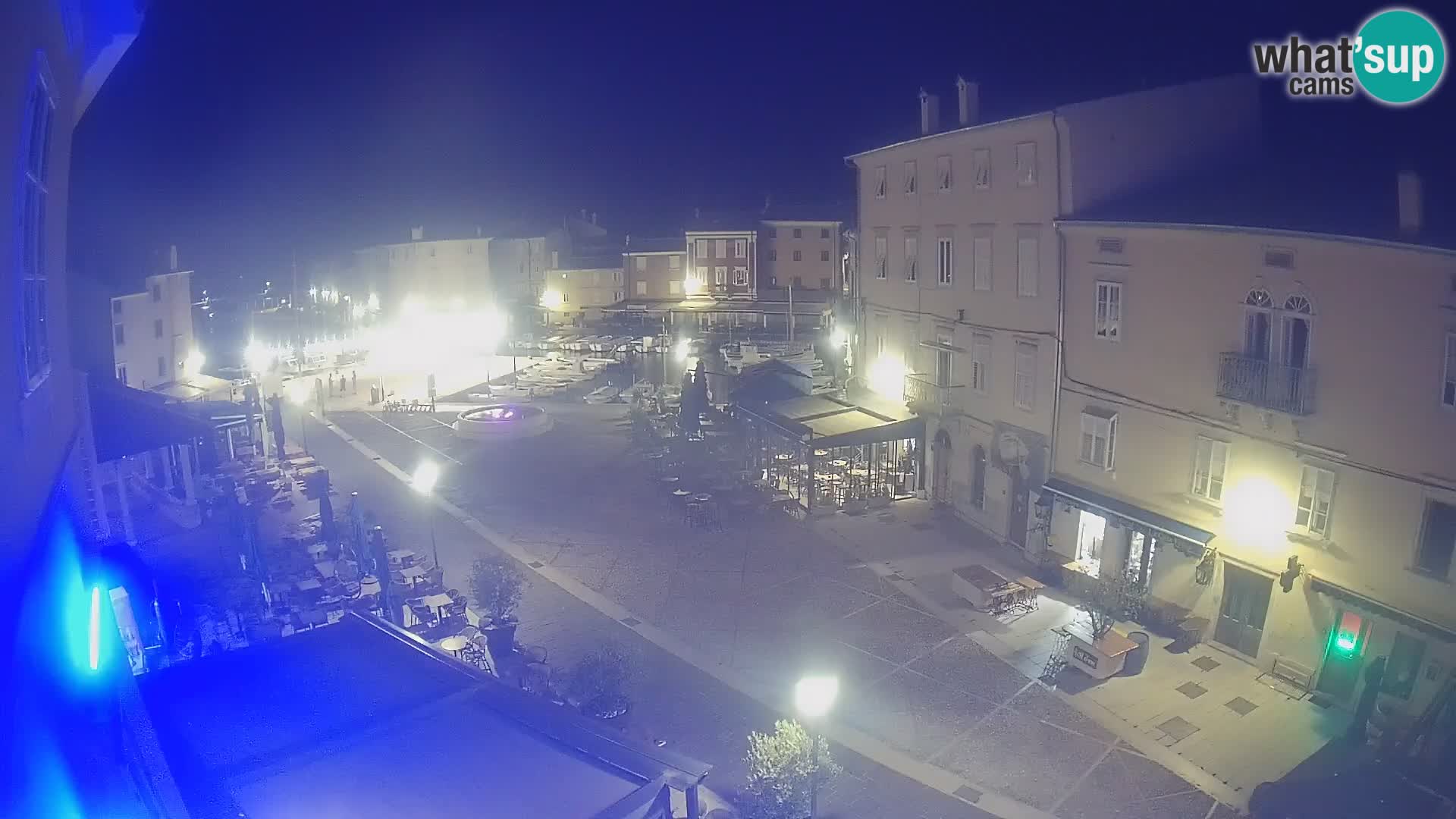 LIVE cam Cres città – piazza principale e “mandrač” – isola di Cherso – Croazia