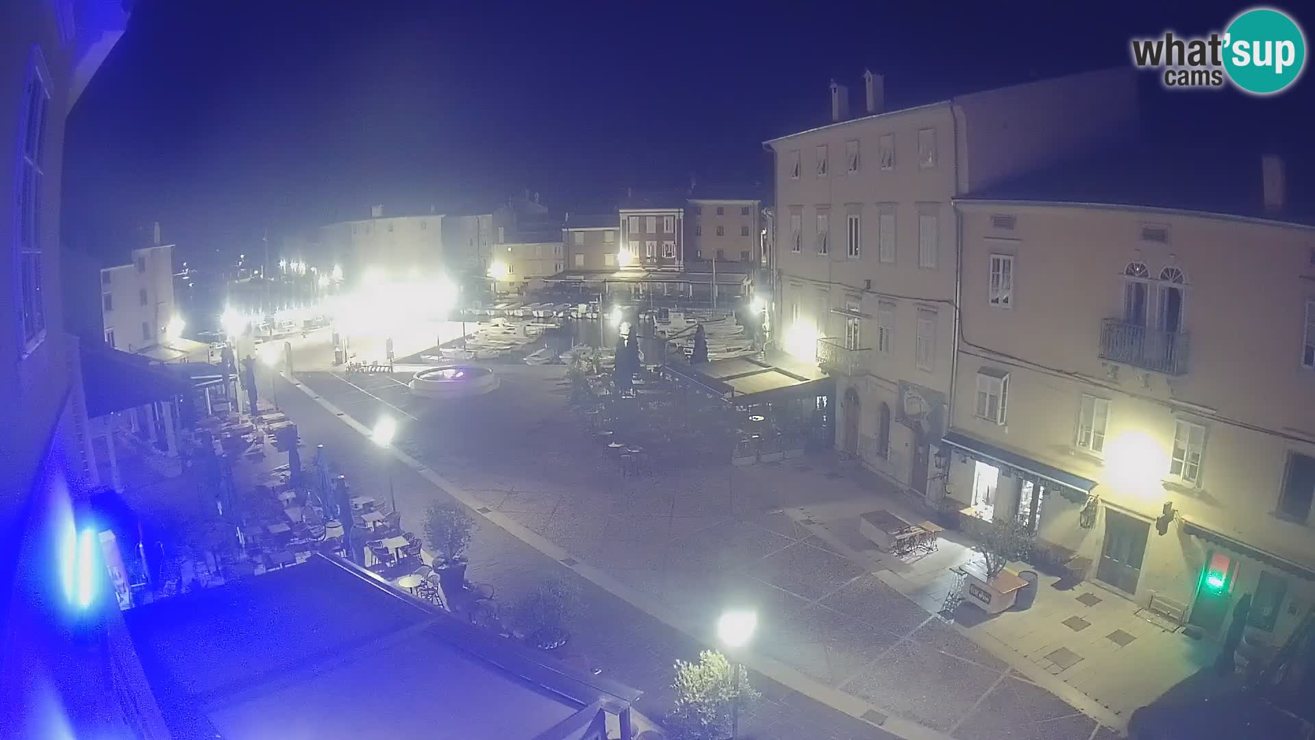 LIVE cam Cres città – piazza principale e “mandrač” – isola di Cherso – Croazia