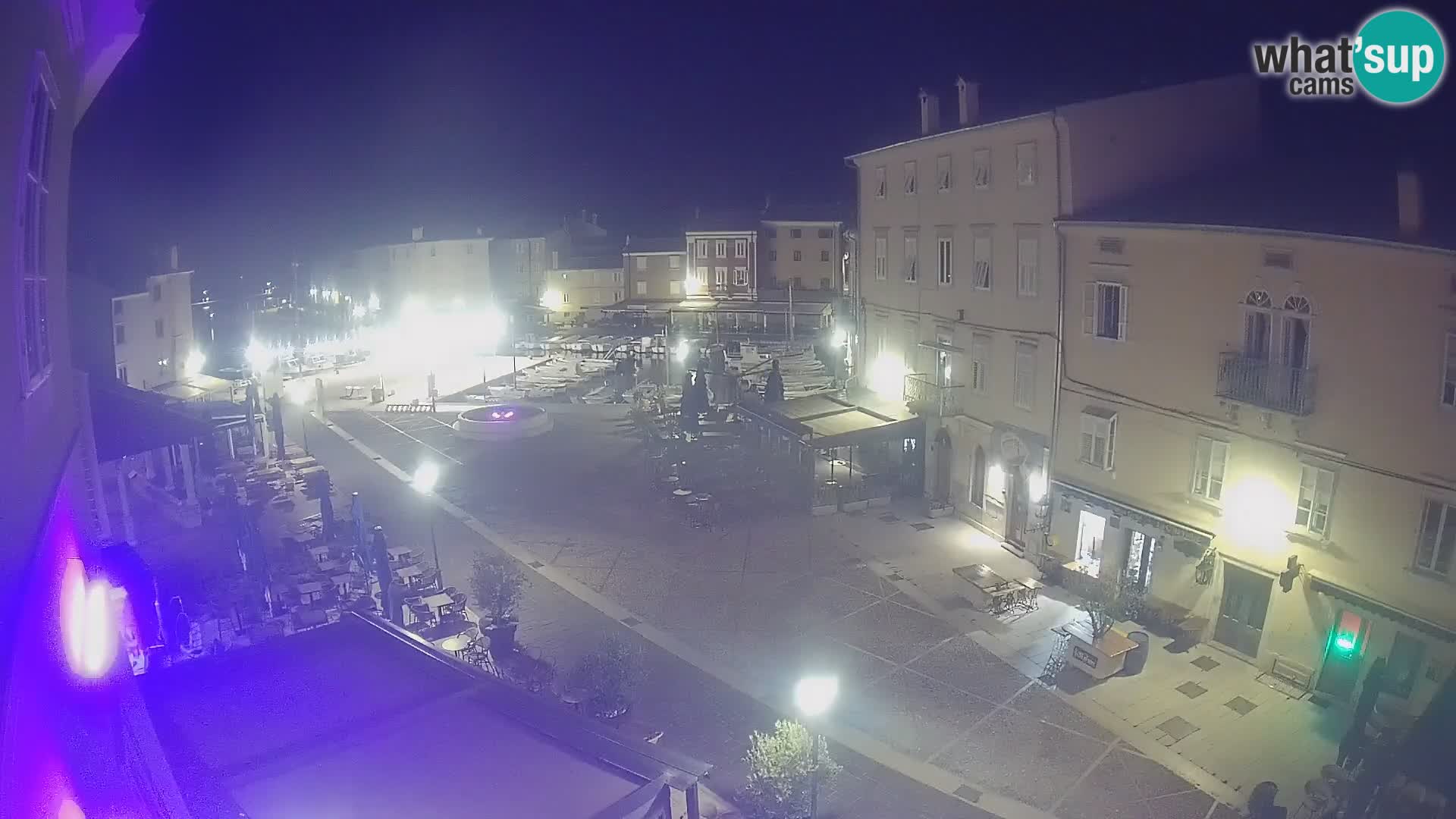 LIVE cam Cres Stadt – Hauptplatz und “mandrač” – Cres Insel – Kroatien