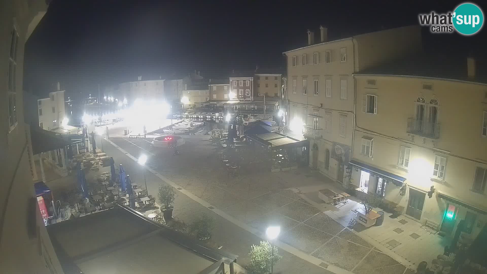 LIVE cam Cres città – piazza principale e “mandrač” – isola di Cherso – Croazia