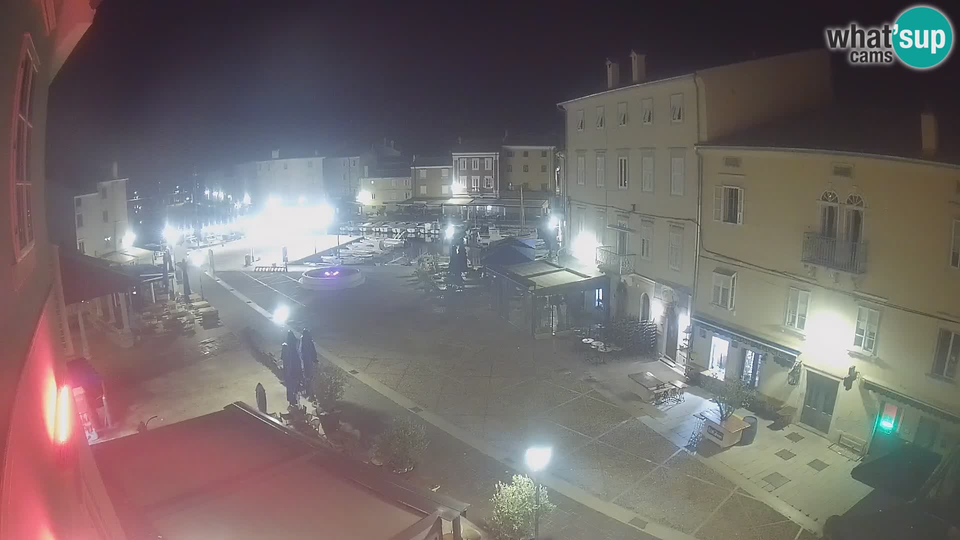 Kamera v ŽIVO Cres mesto – glavni trg in “mandrač” – otok Cres – Hrvaška