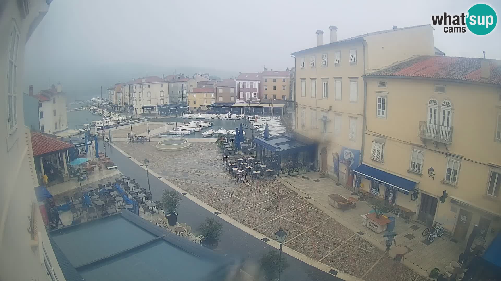 LIVE cam Cres città – piazza principale e “mandrač” – isola di Cherso – Croazia